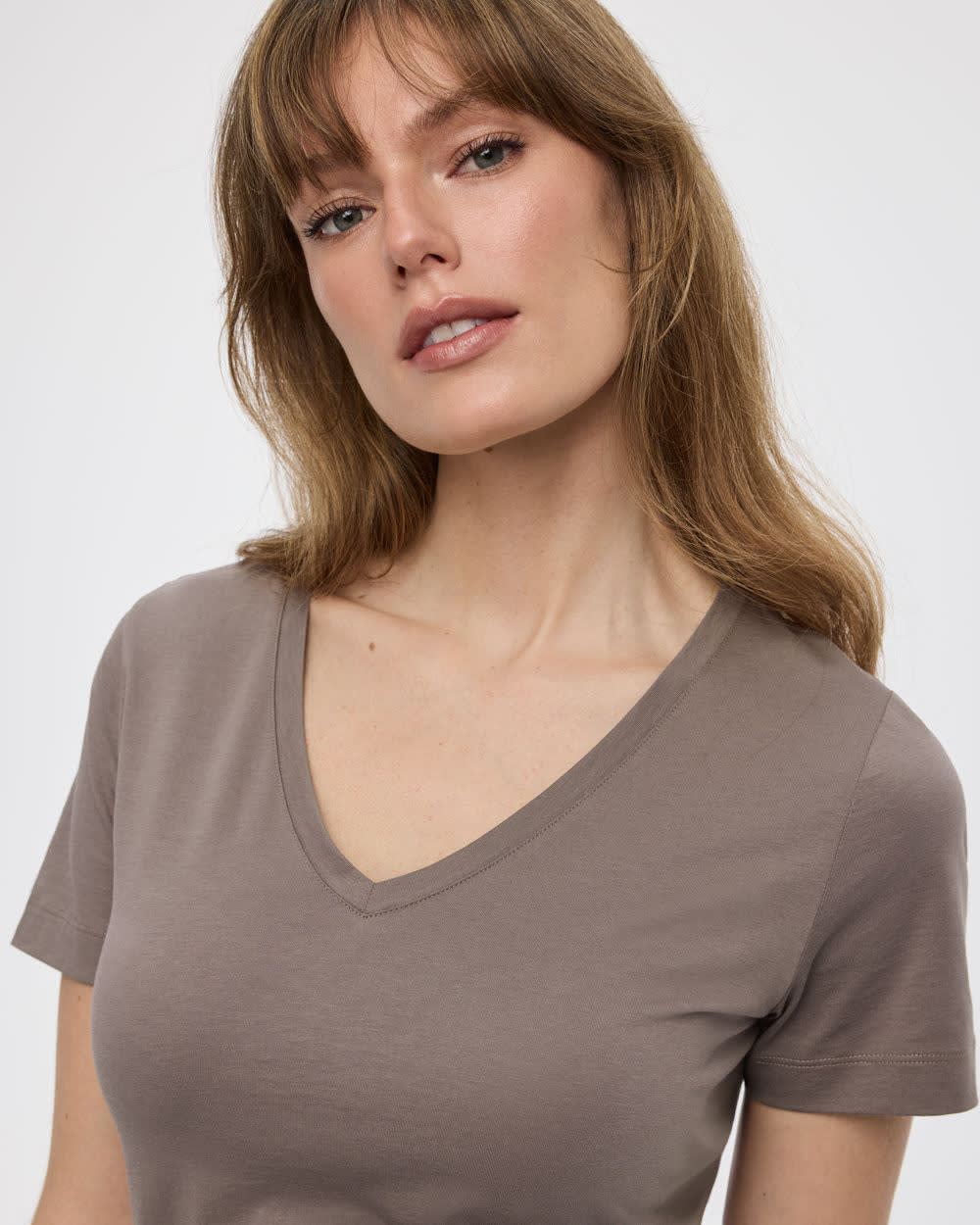 Boyfriend V-Neck T-Shirt - R Essentials - Image 20