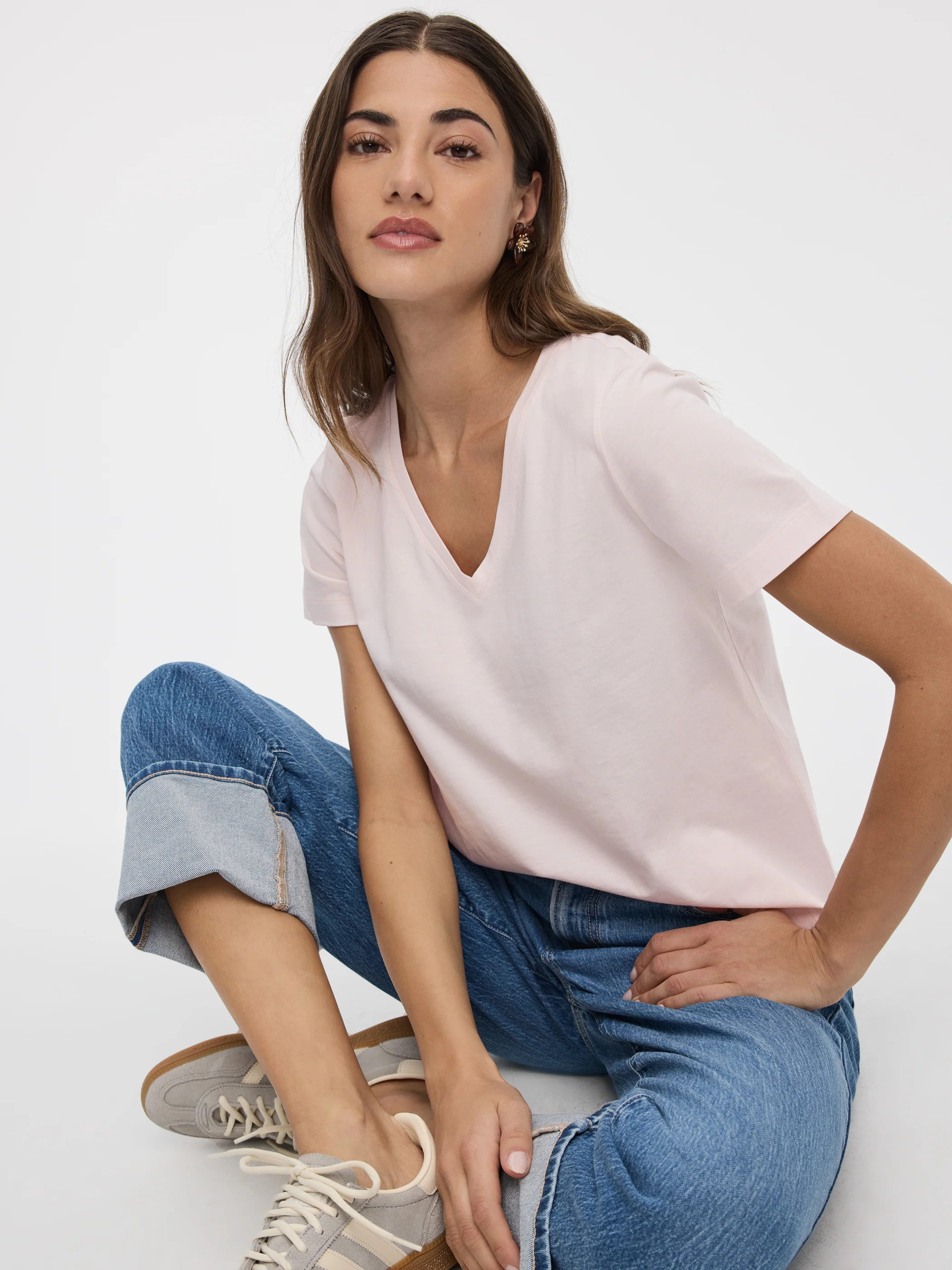 Boyfriend V-Neck T-Shirt - R Essentials - Image 24