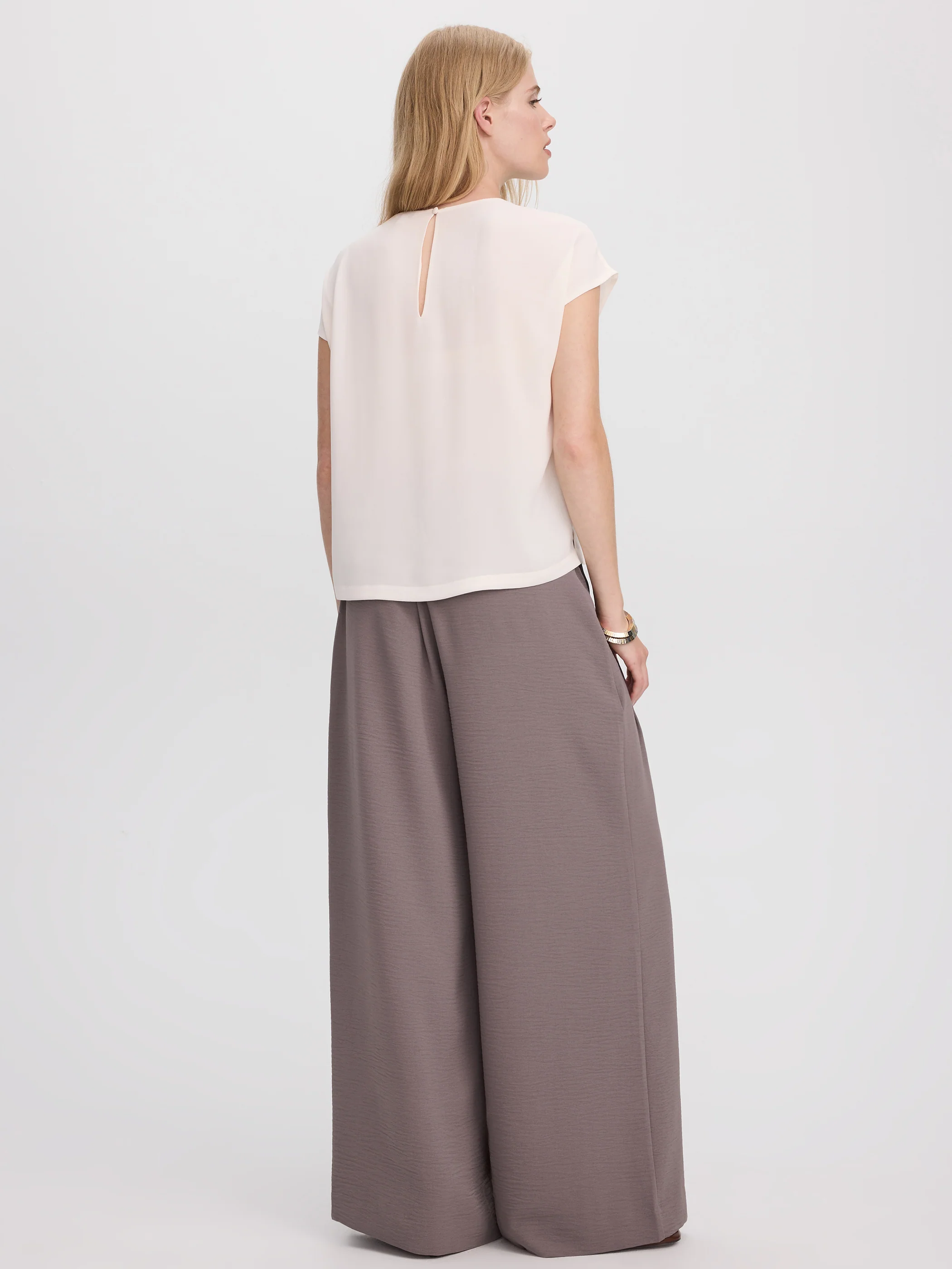 Short-Sleeve Crew-Neck Blouse - Image 3