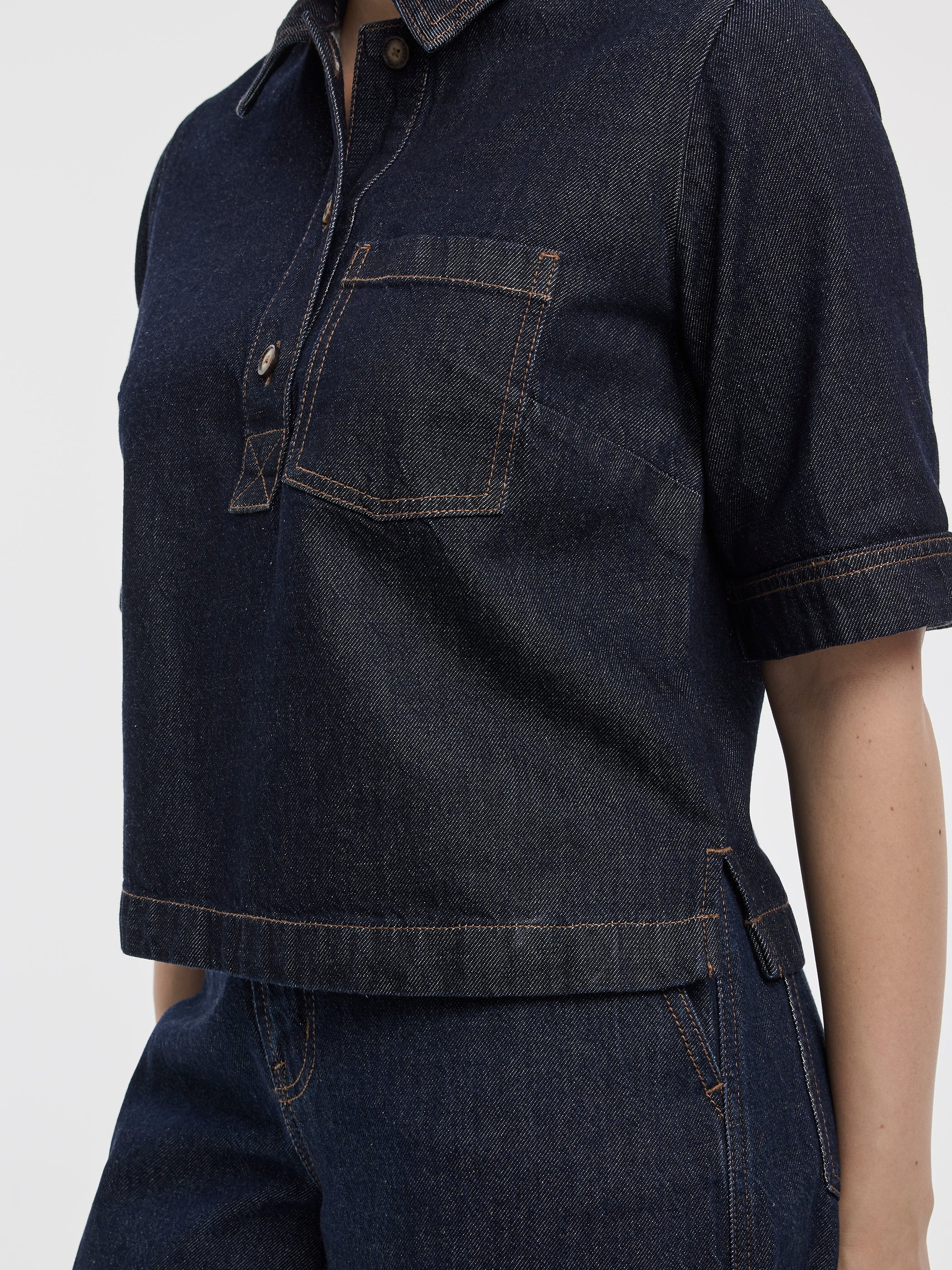 Short-Sleeve Denim Shirt - Image 4