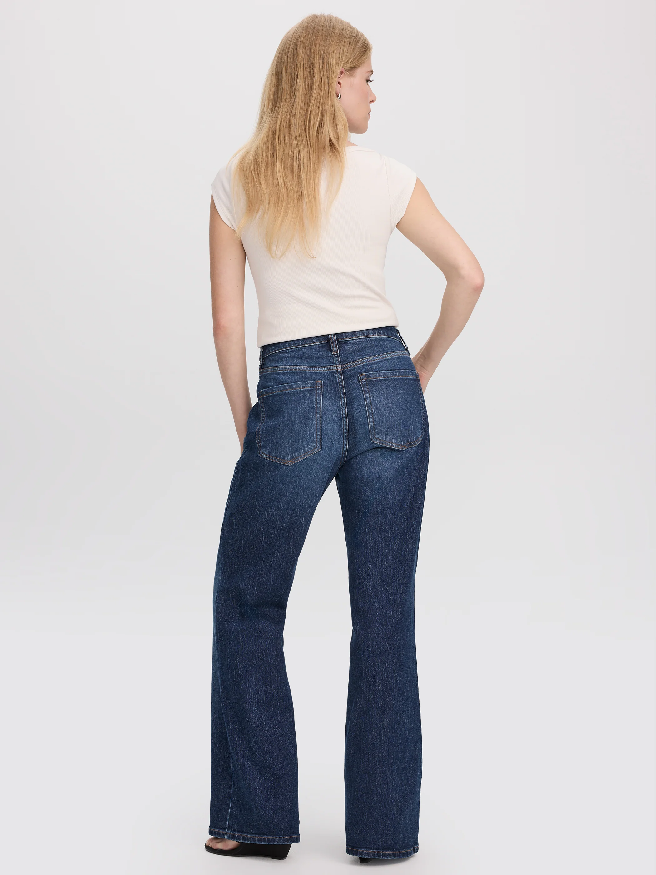 Flare-Leg Mid-Rise Jean - Image 11