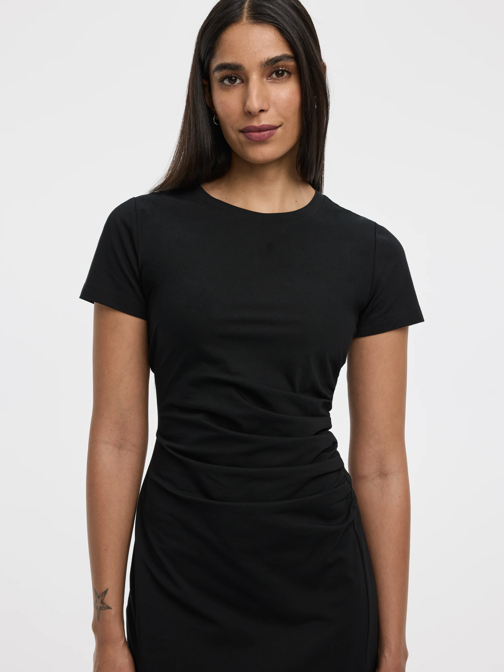 Short-Sleeve Bodycon Midi Dress with Side Shirring - Image 5