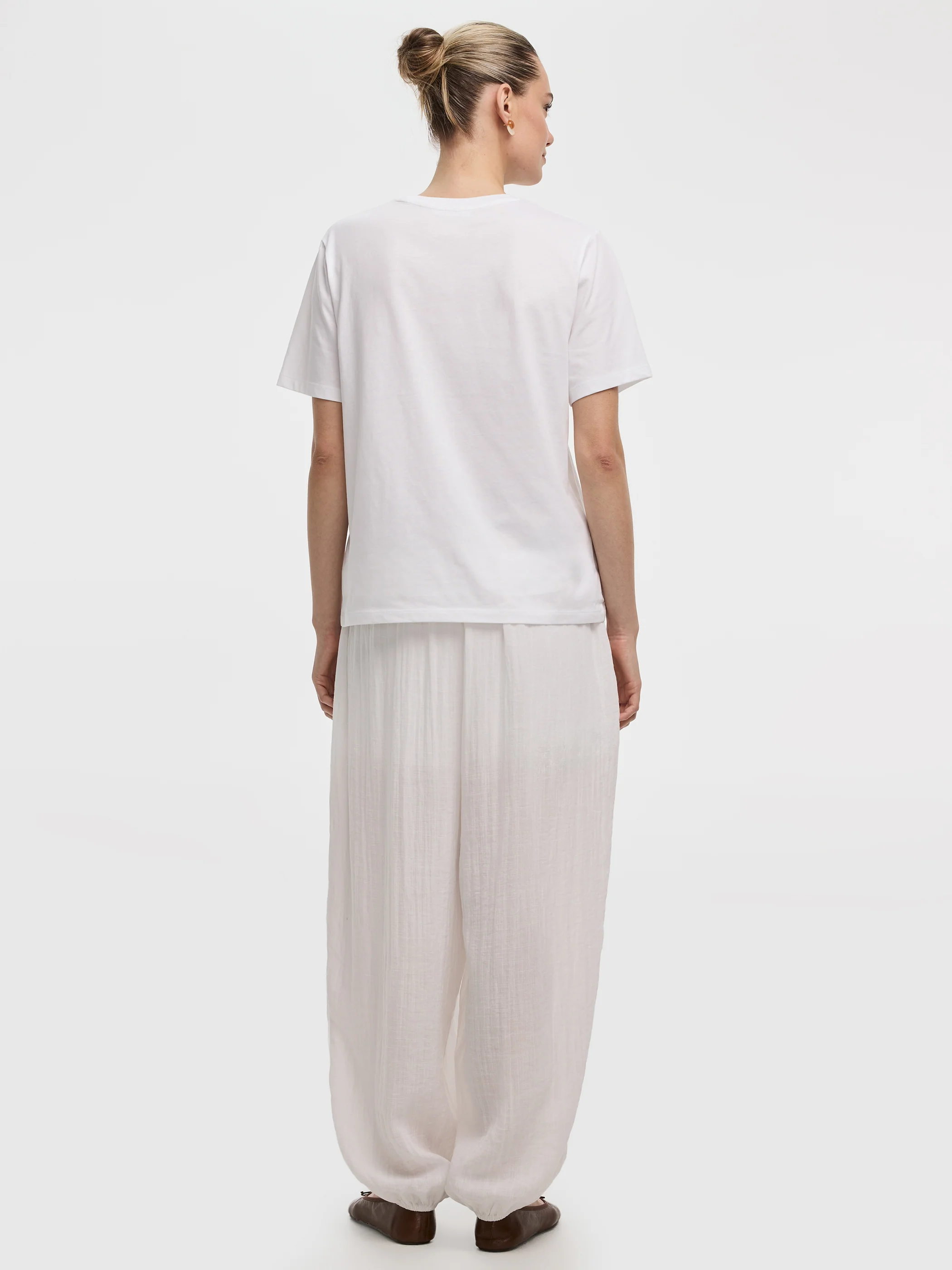 Short-Sleeve Crew-Neck Tee - Image 3