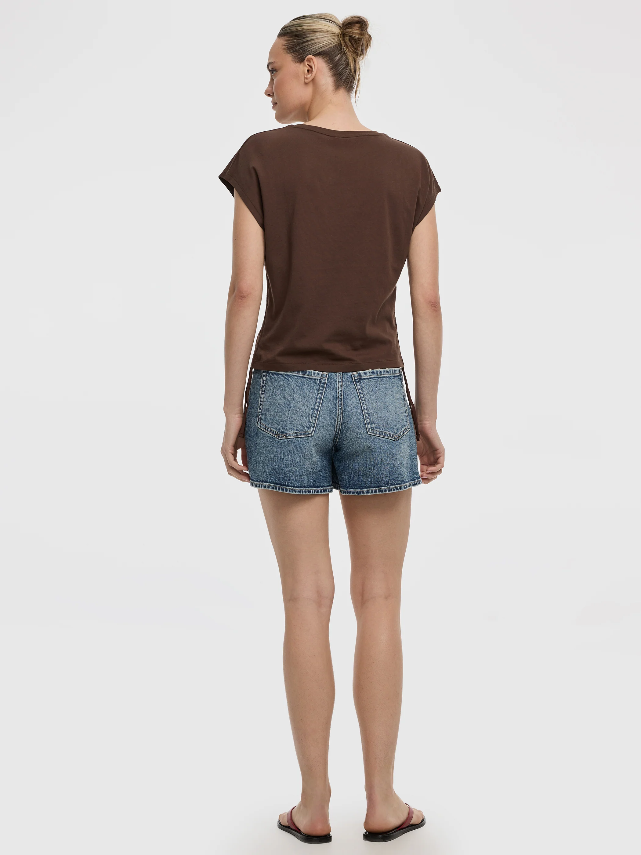 Extended-Sleeve Shirred Tee with Drawstrings - Image 15