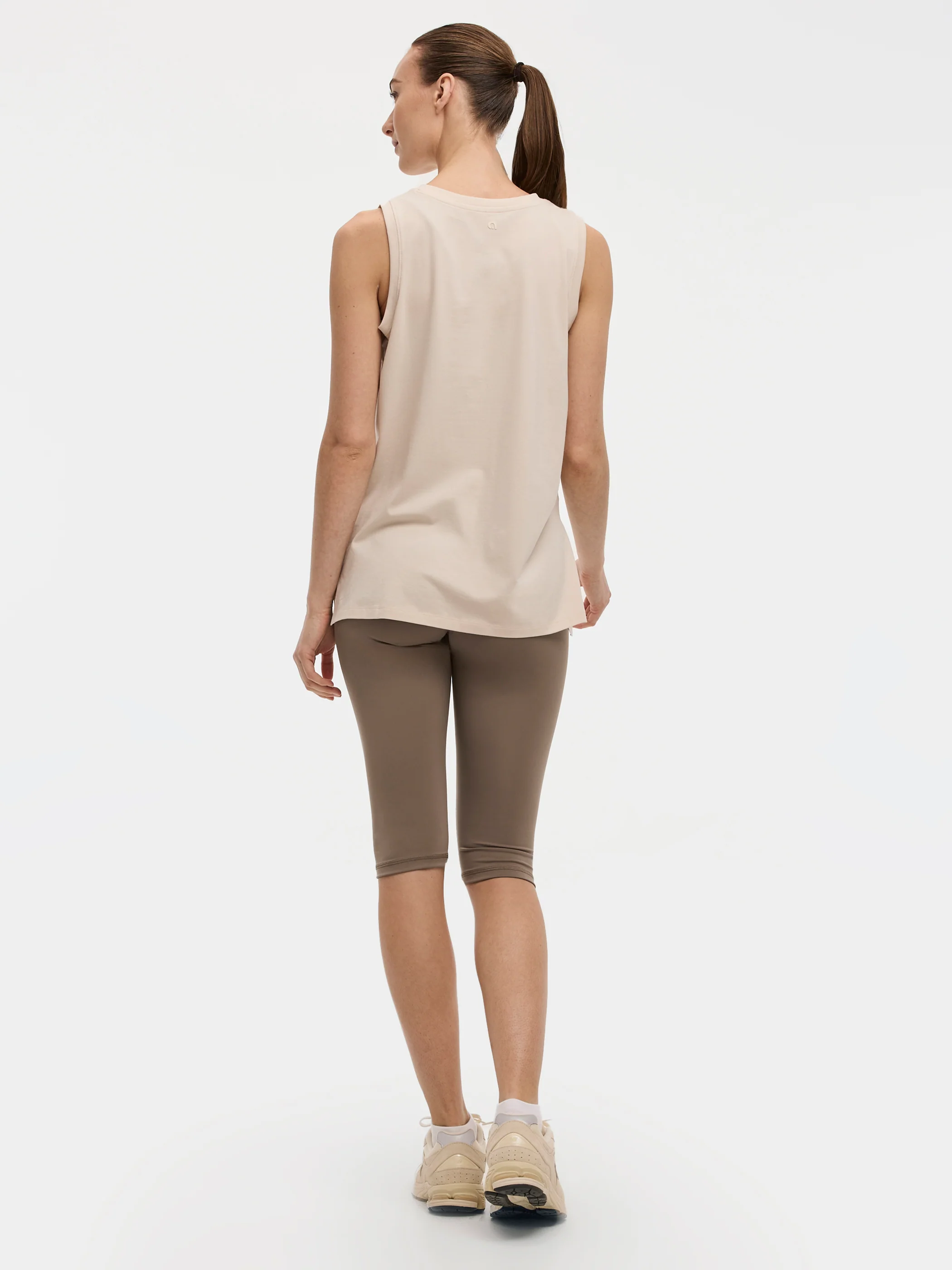 Loose Crew-Neck Tank - Hyba - Image 3