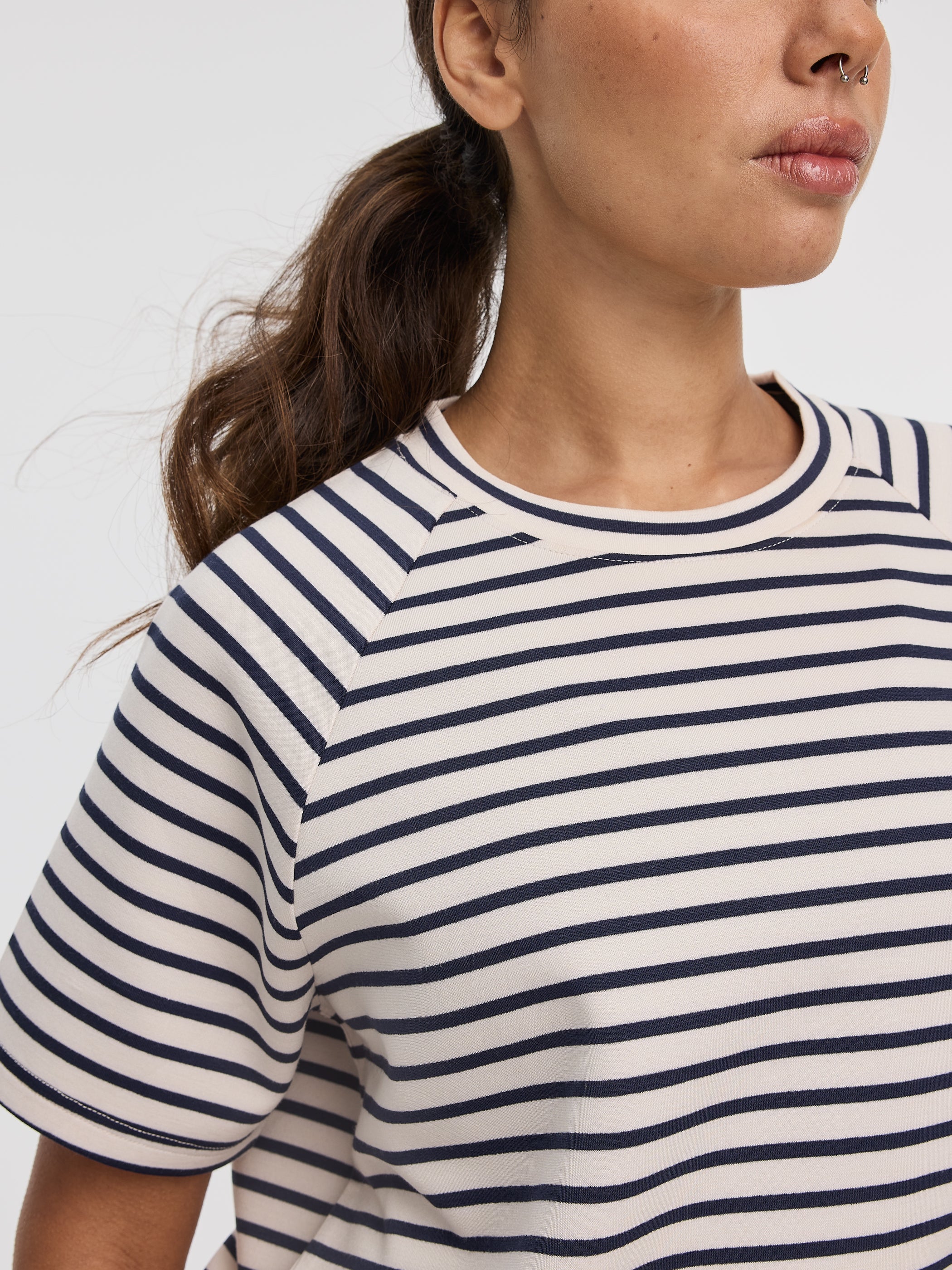 Striped Short-Sleeve T-Shirt - HYLUX - Hyba - Image 2