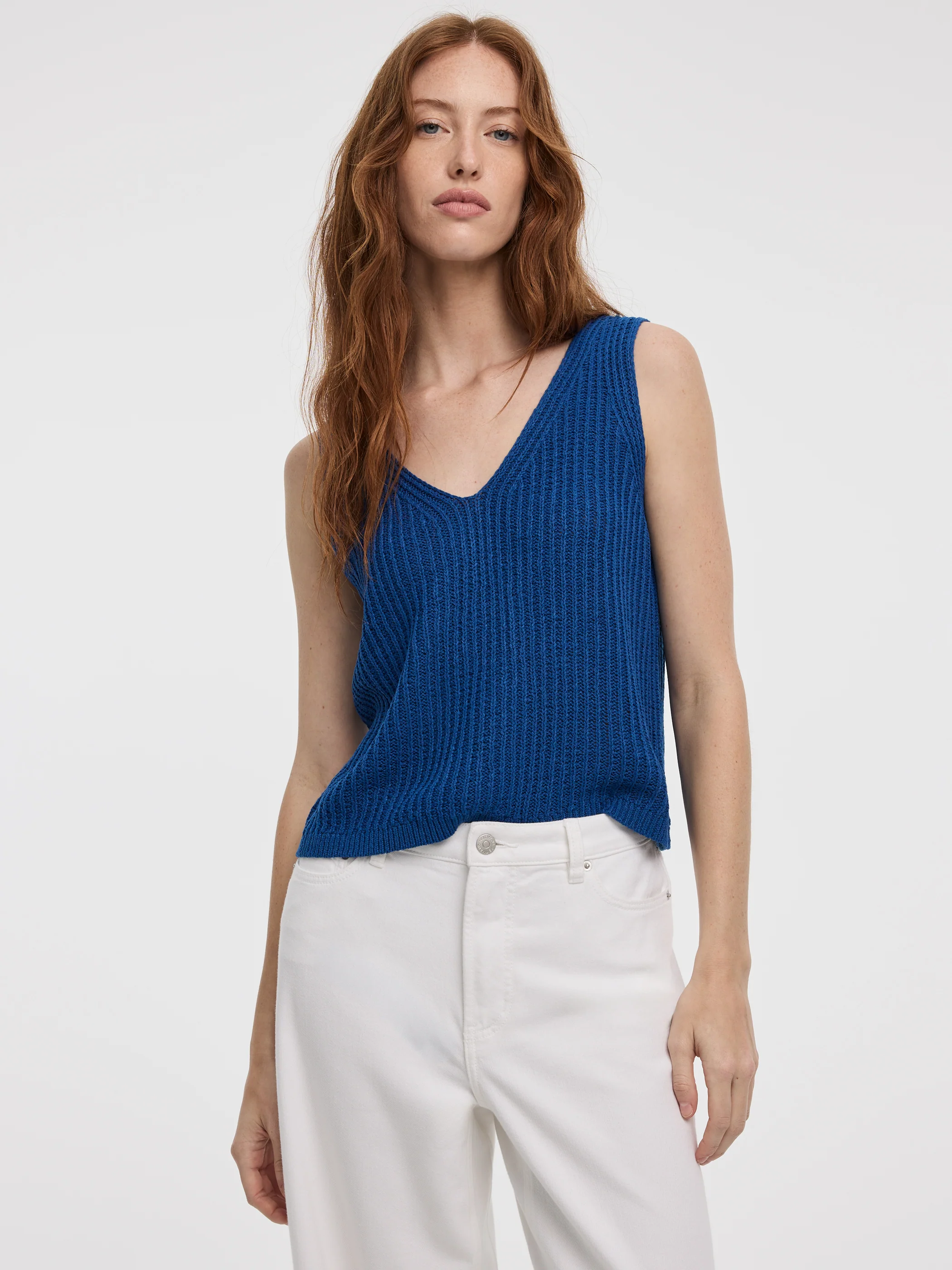 V-Neck Ribbed Tank - Image 4
