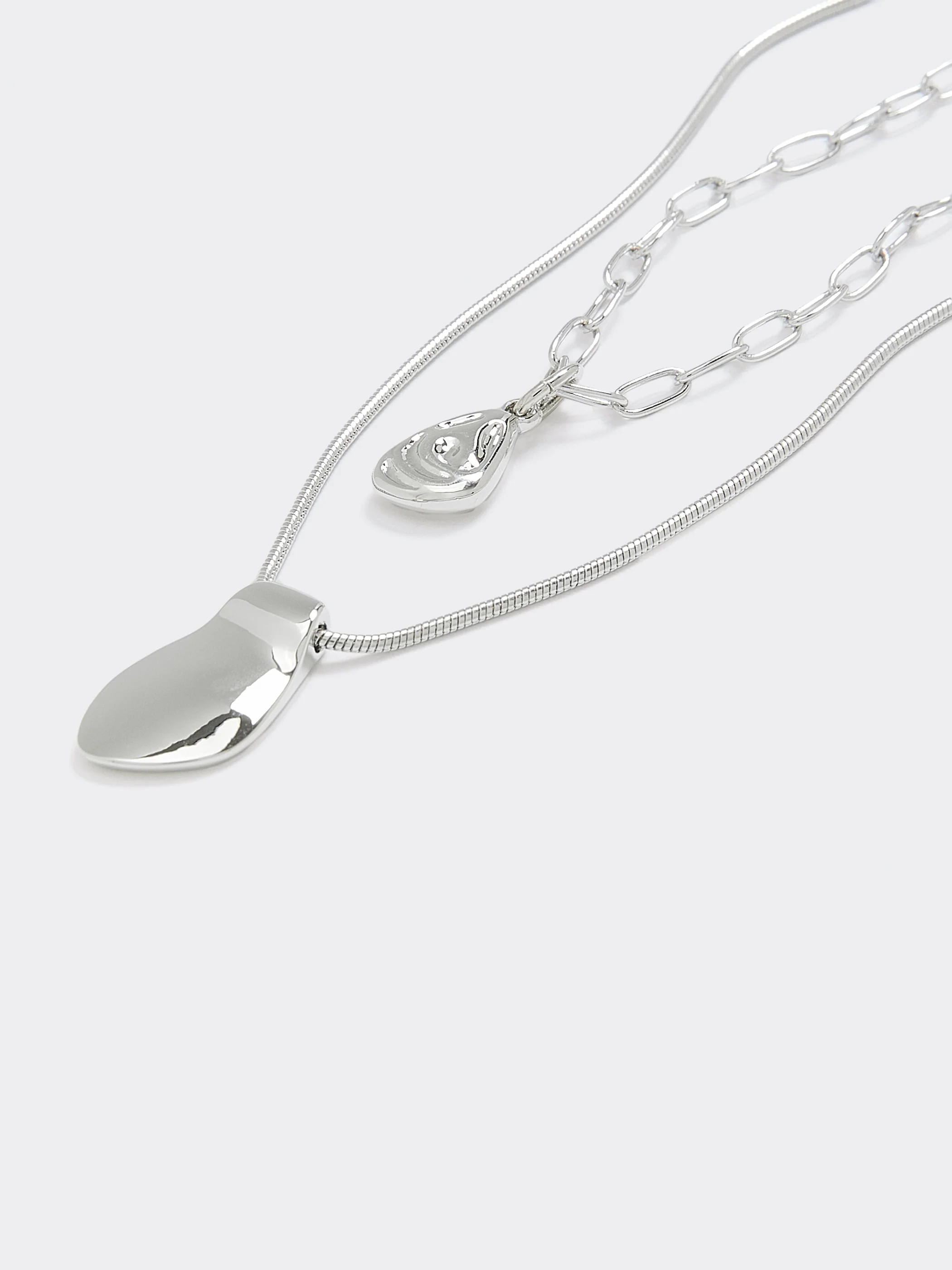 Double-Chain Short Necklace with Organic Pendant
