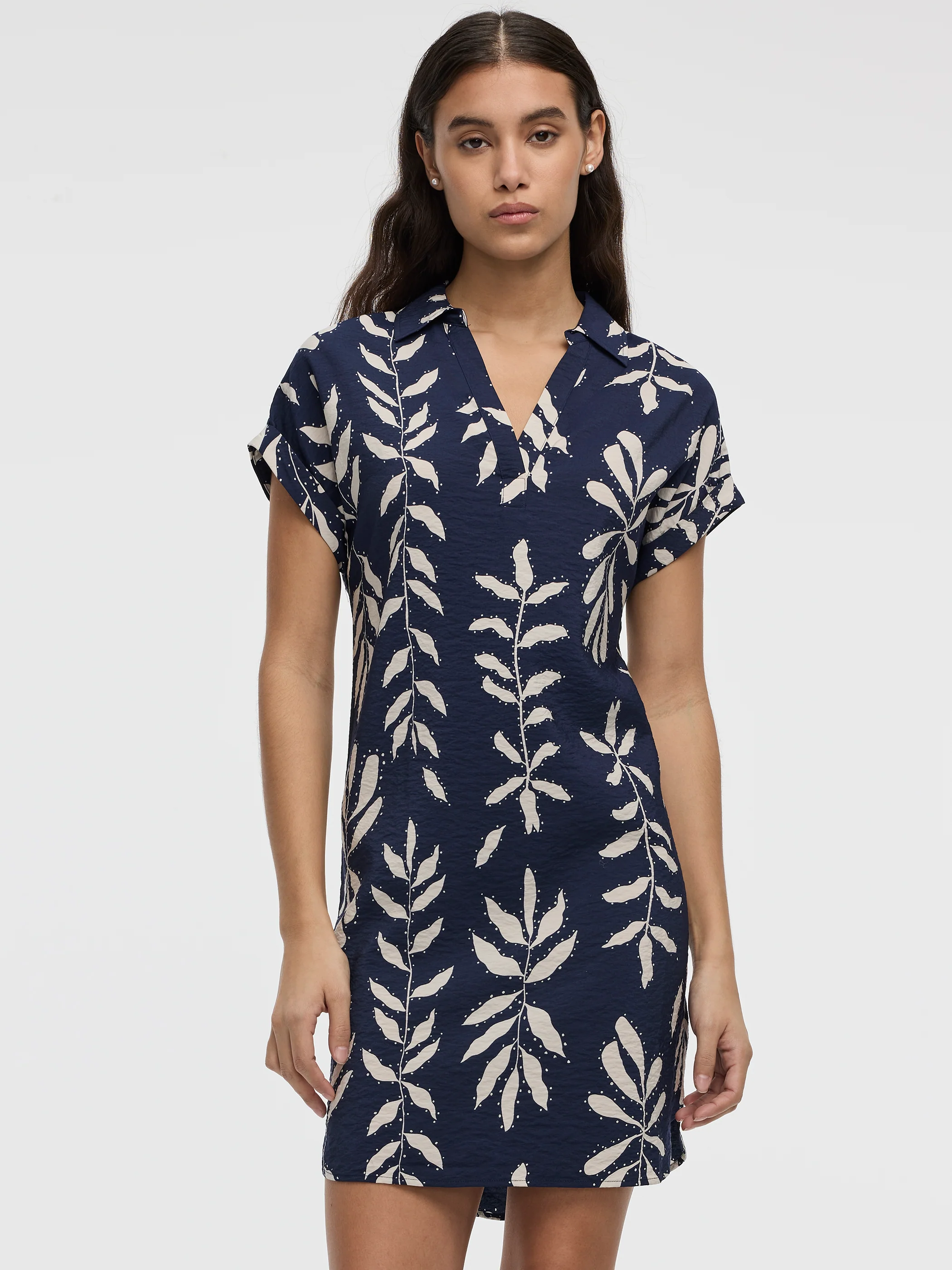 Short-Sleeve Shift Dress - Image 12