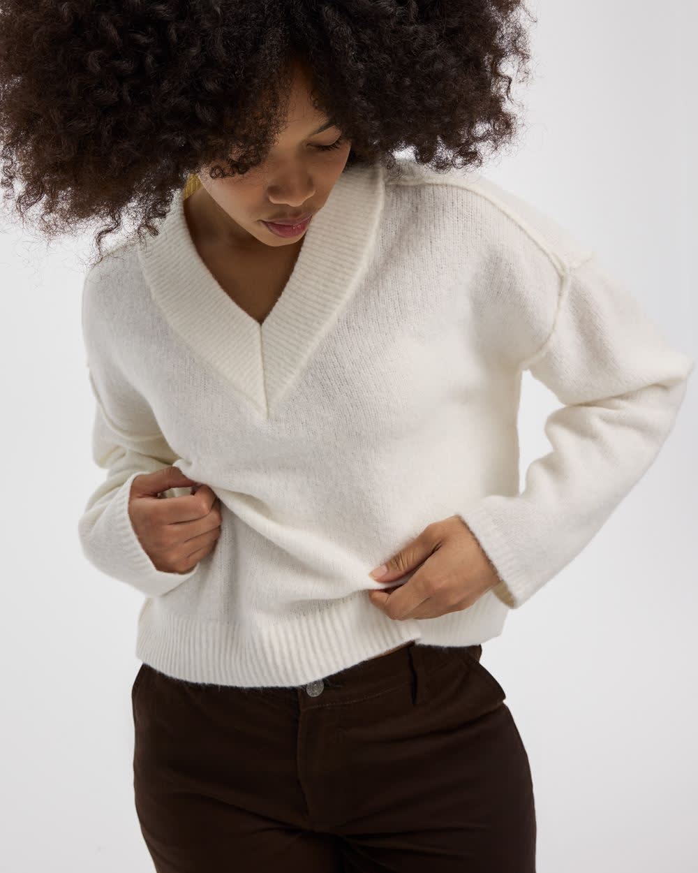 Long-Sleeve V-Neck Pullover - Image 3
