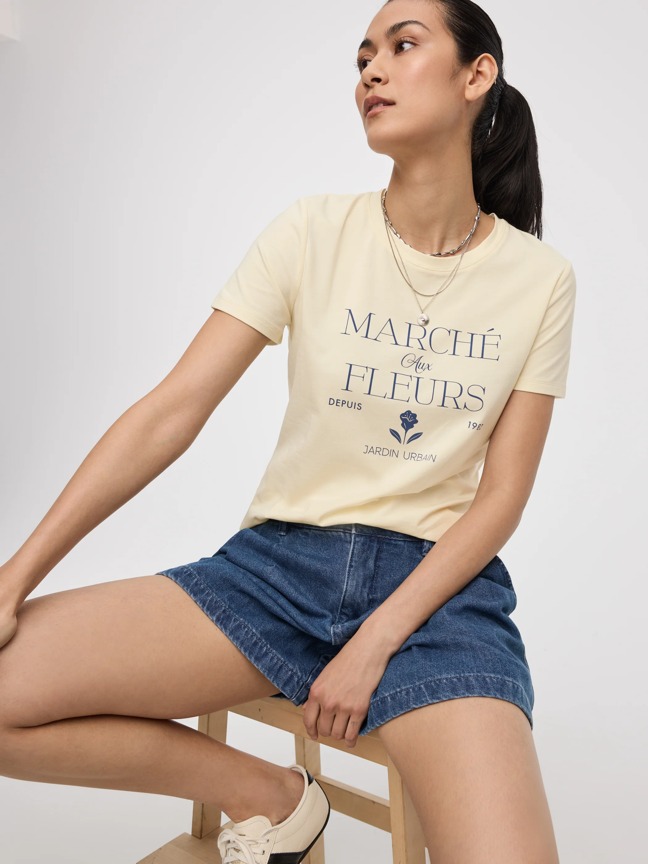 Crew-Neck Tee - R Essentials - Image 44