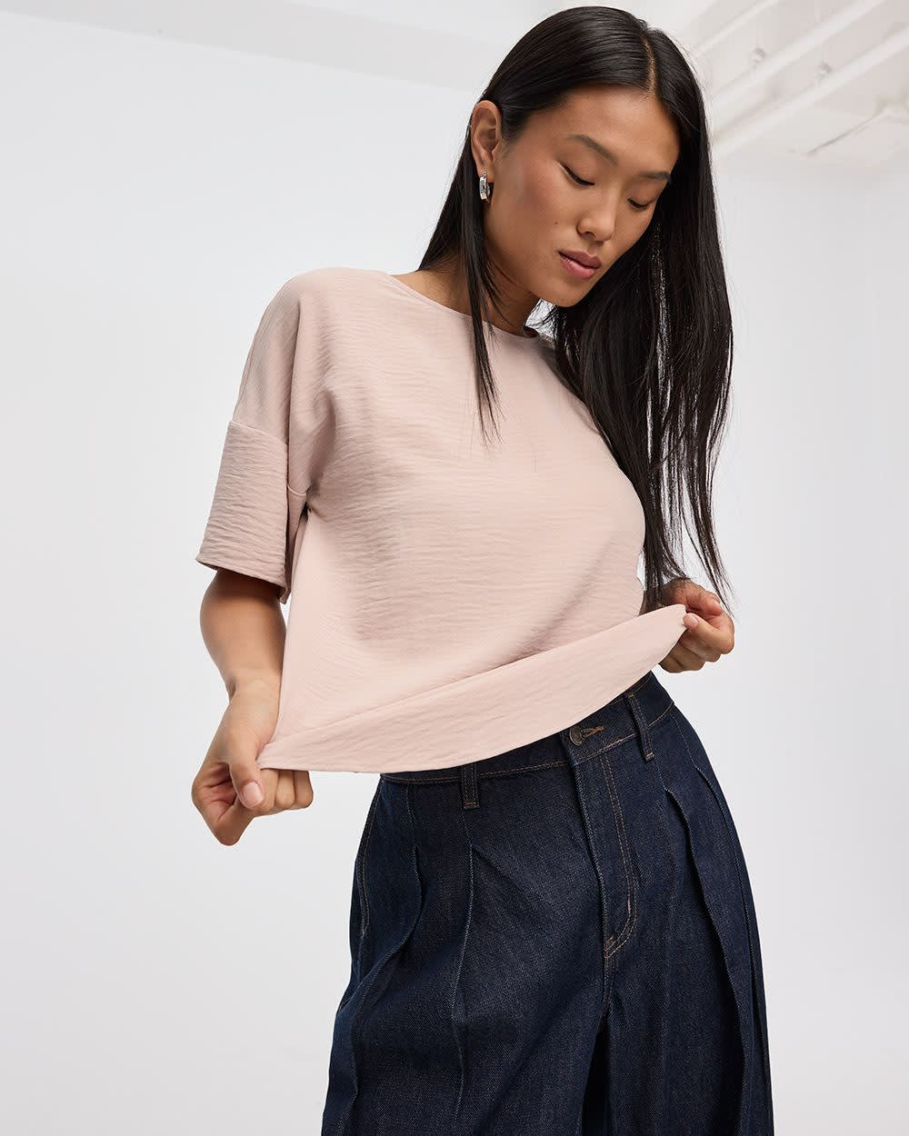Short-Sleeve Crew-Neck T-Shirt Blouse - Image 23