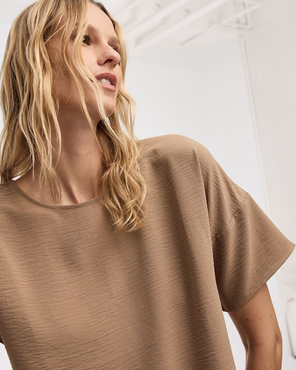 Short-Sleeve Crew-Neck T-Shirt Blouse - Image 8