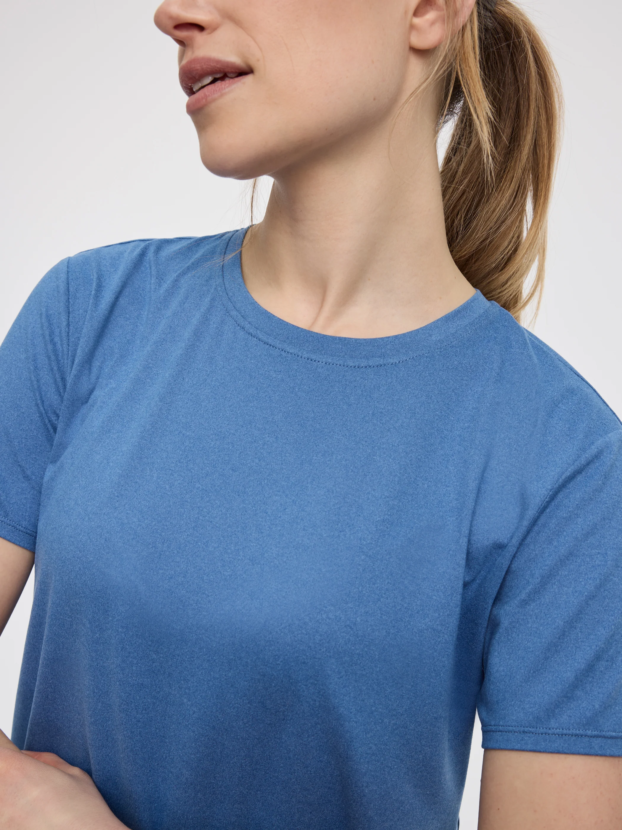 Crew-Neck T-Shirt - DRY-LUX (R) Hyba Essentials - Image 15