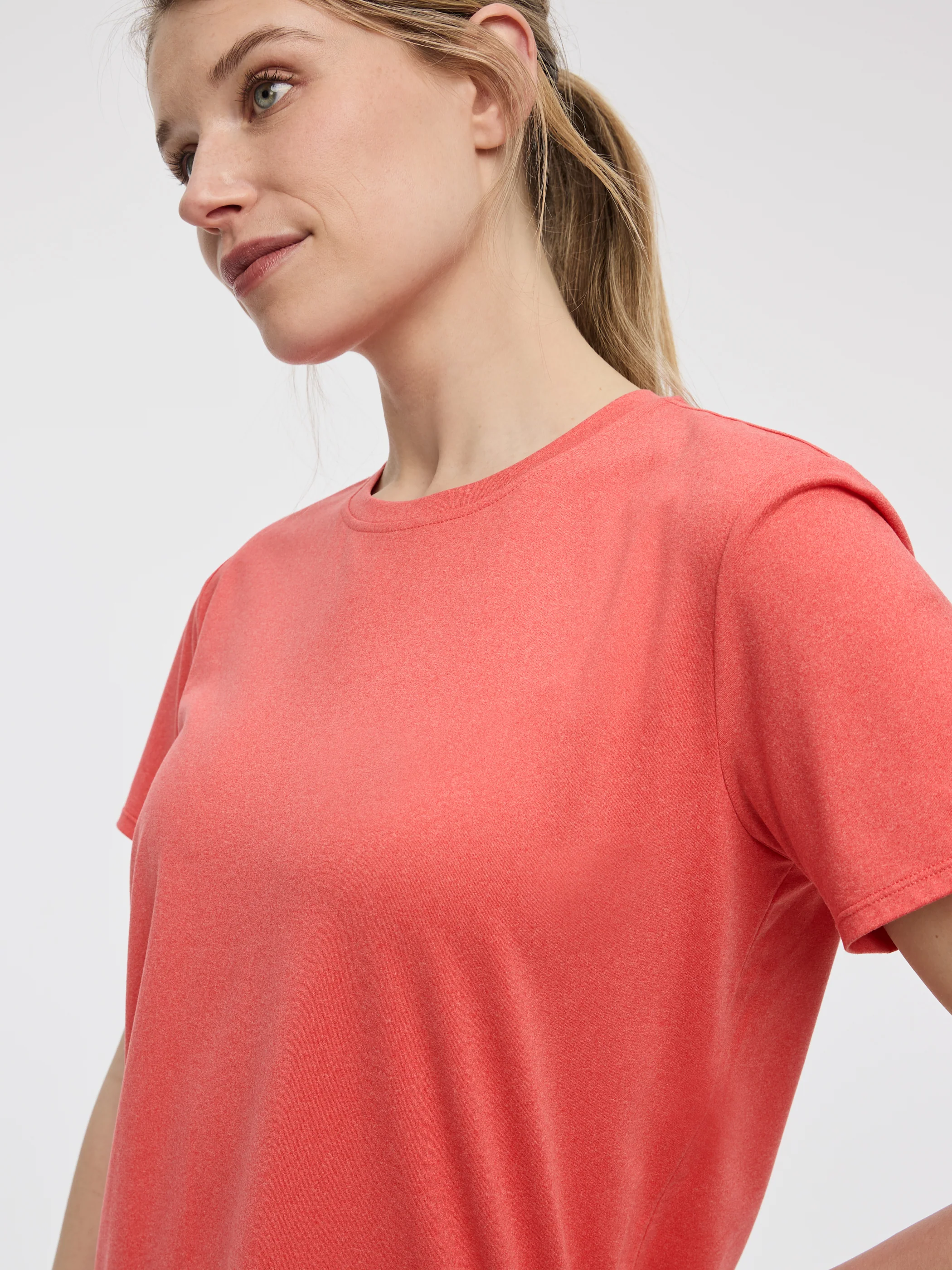 Crew-Neck T-Shirt - DRY-LUX (R) Hyba Essentials - Image 28