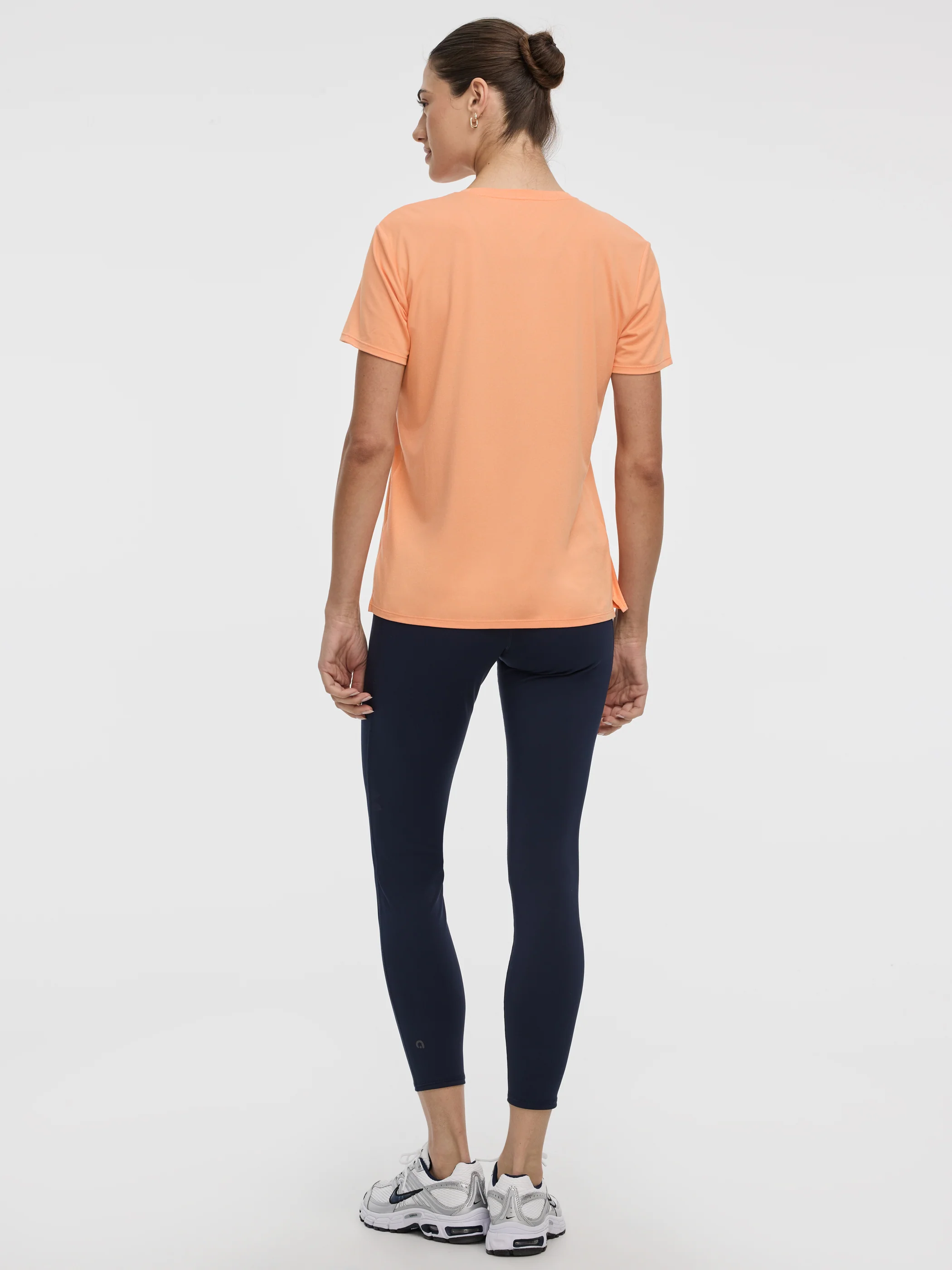 Crew-Neck T-Shirt - DRY-LUX (R) Hyba Essentials - Image 37