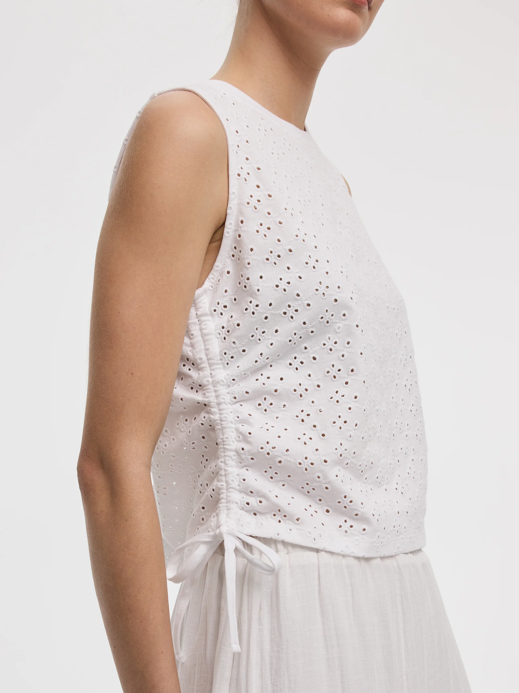 Short-Sleeve Crew-Neck Tee with Shirred Sides - Image 2