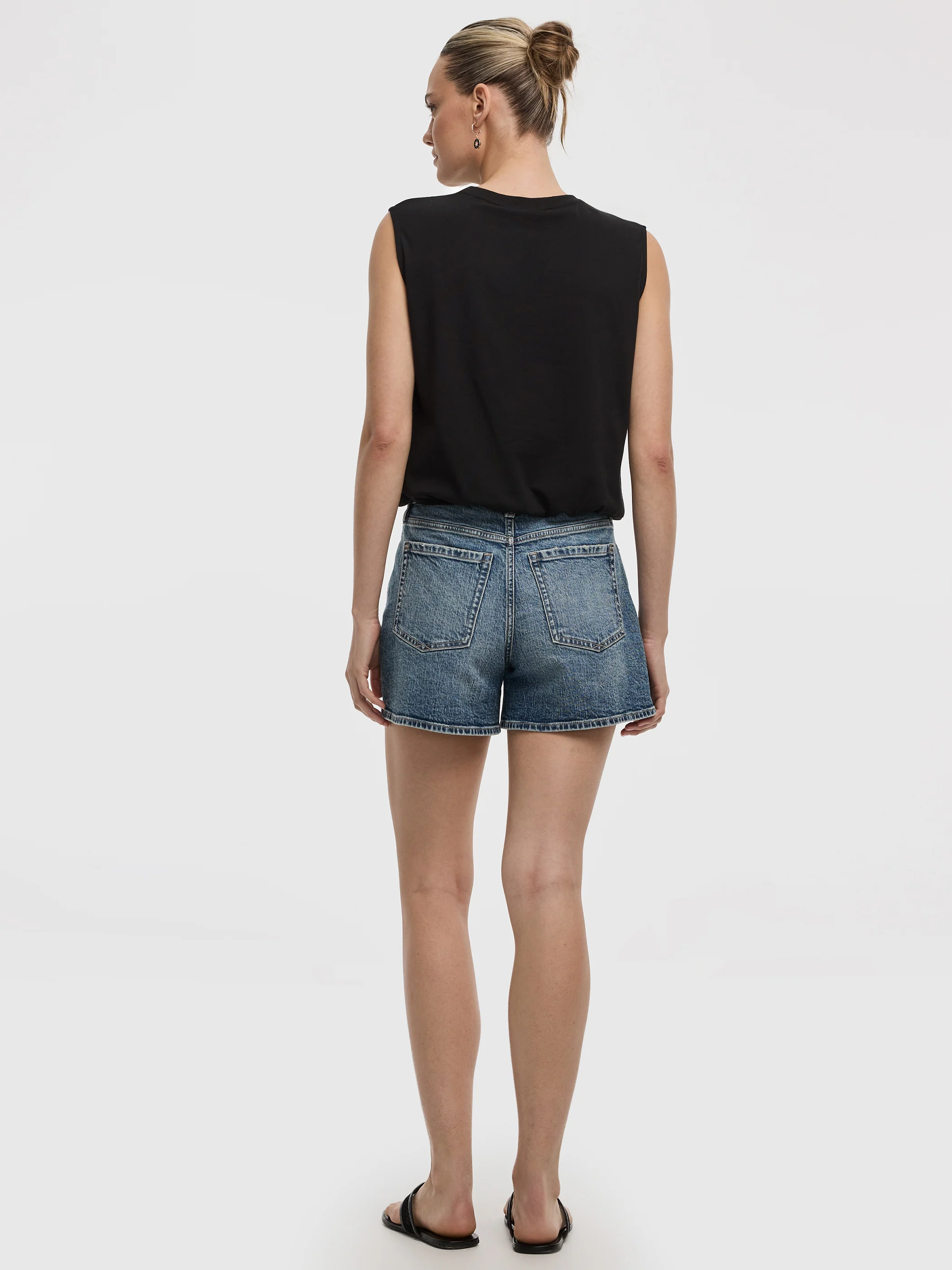 Crew-Neck Tank with Bubble Hem - Image 3