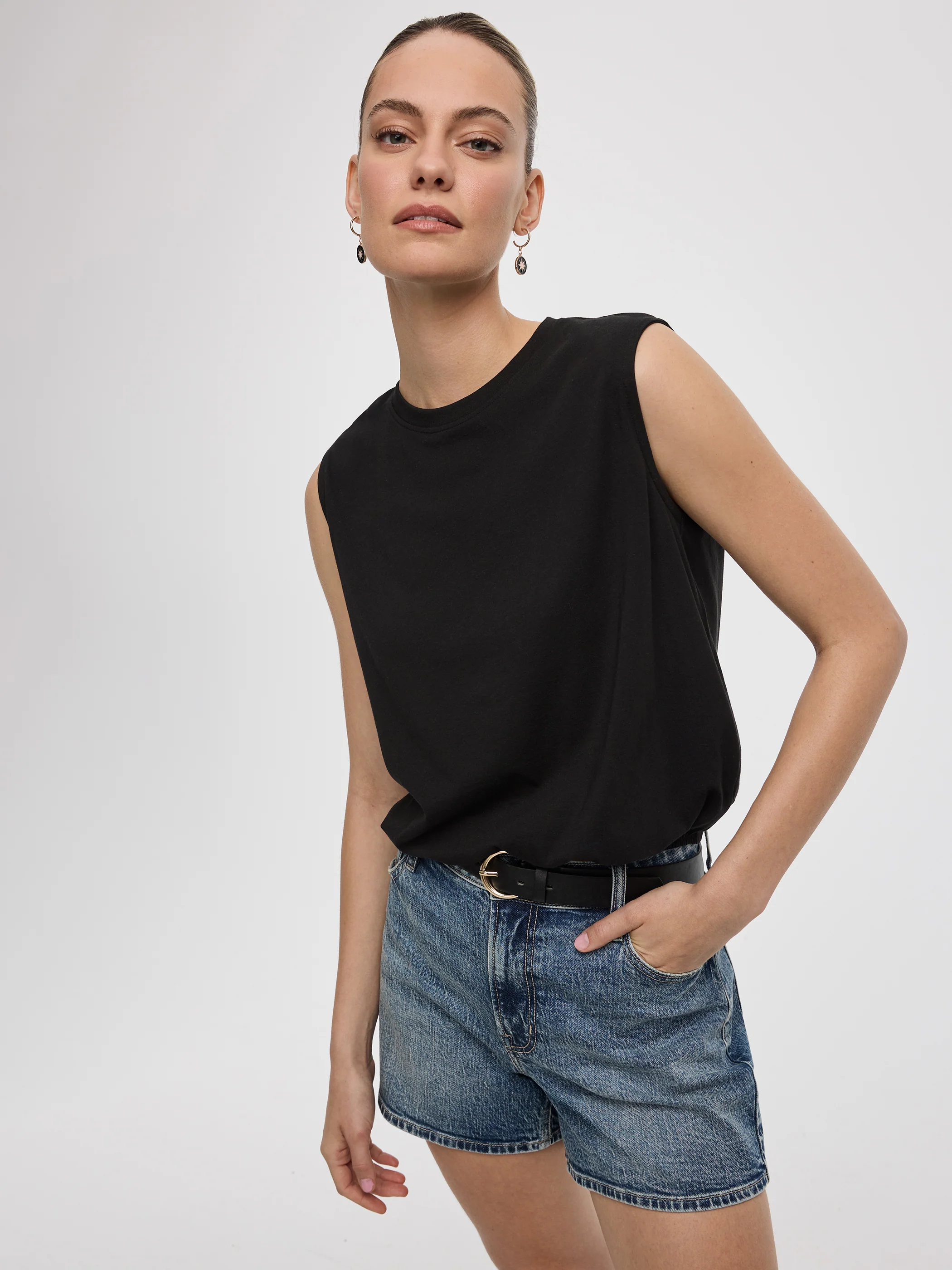 Crew-Neck Tank with Bubble Hem - Image 4