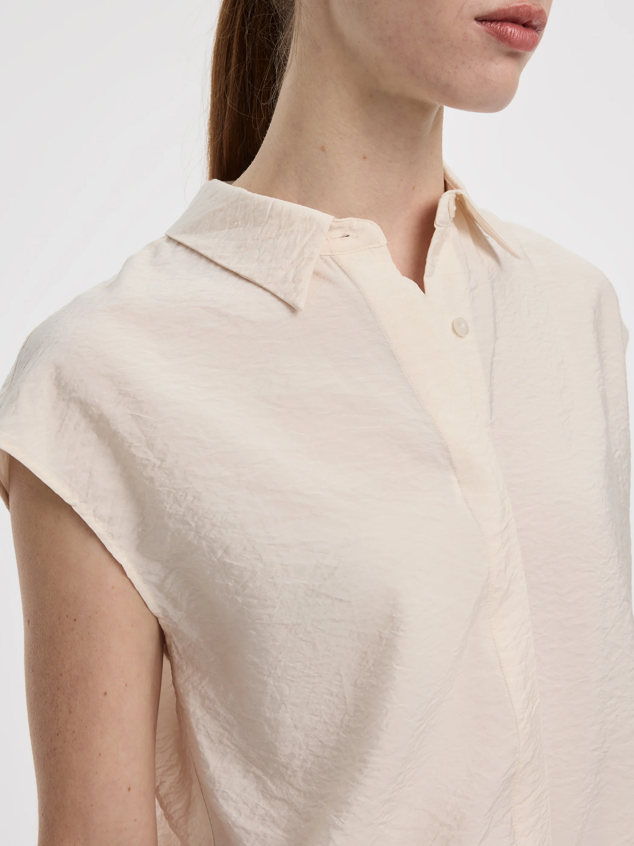 Extended-Sleeve Buttoned-Down Blouse - Image 6