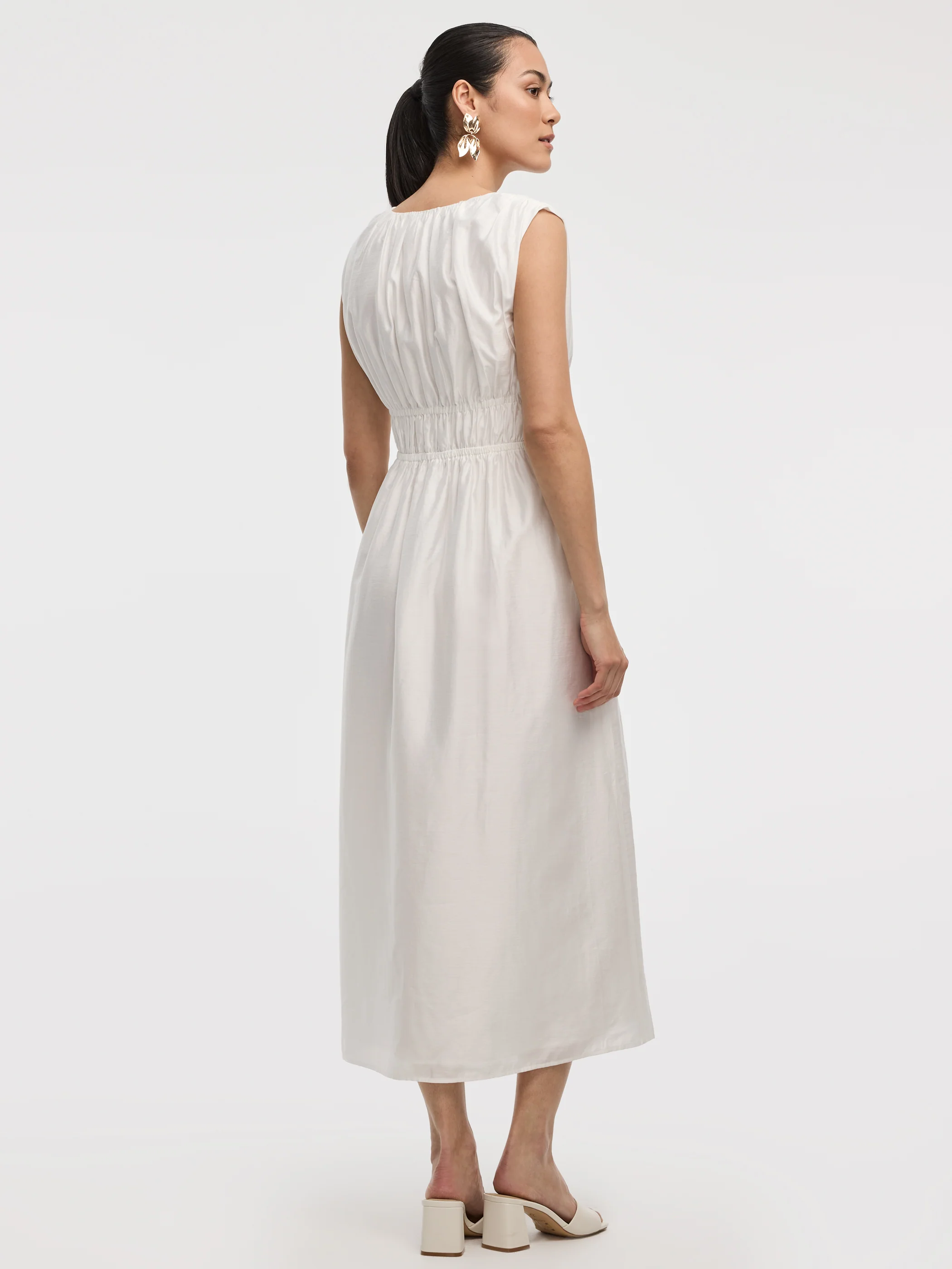 Sleeveless V-Neck Maxi Dress - Image 3