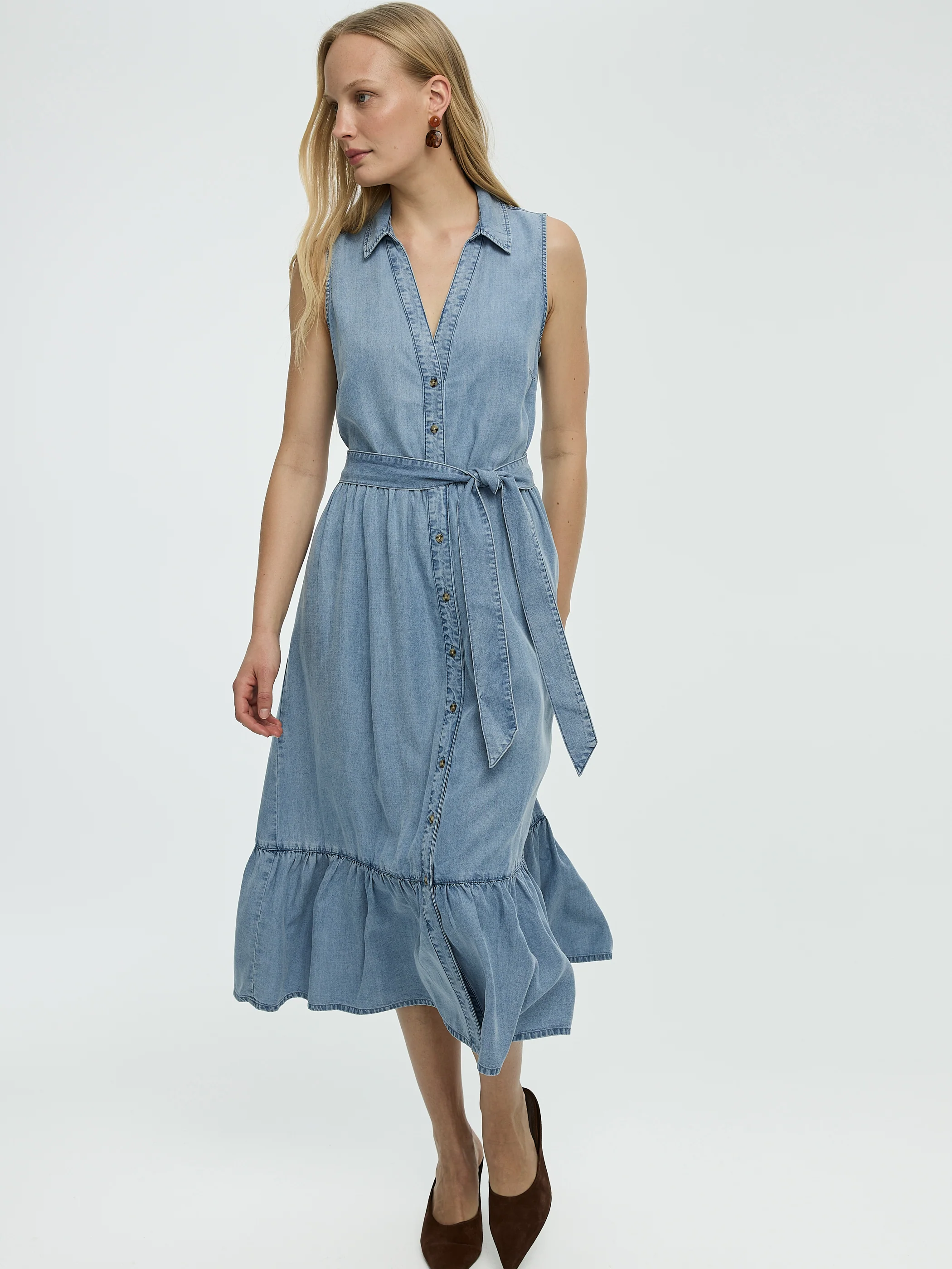 Sleeveless Buttoned-Down Midi Dress - Image 5