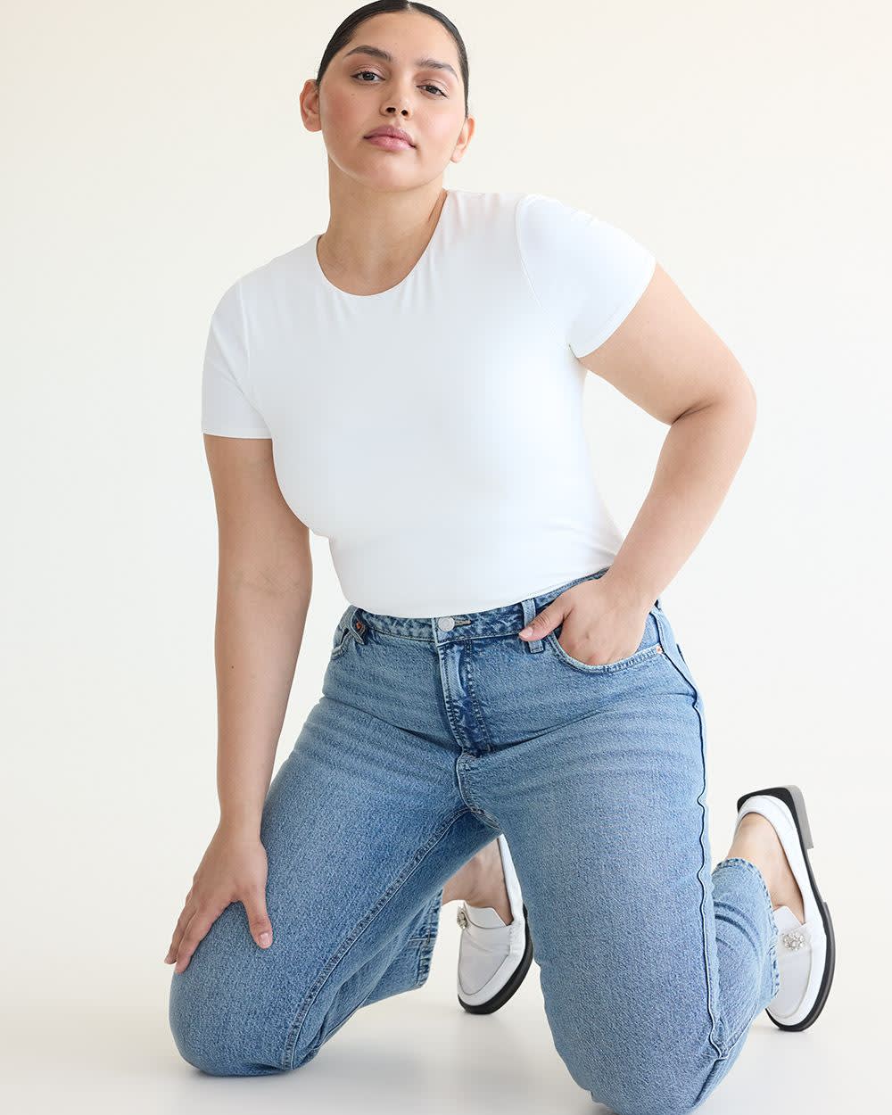 Straight-Leg Mid-Rise Jean - The Classic - Curvy Fit - Image 10