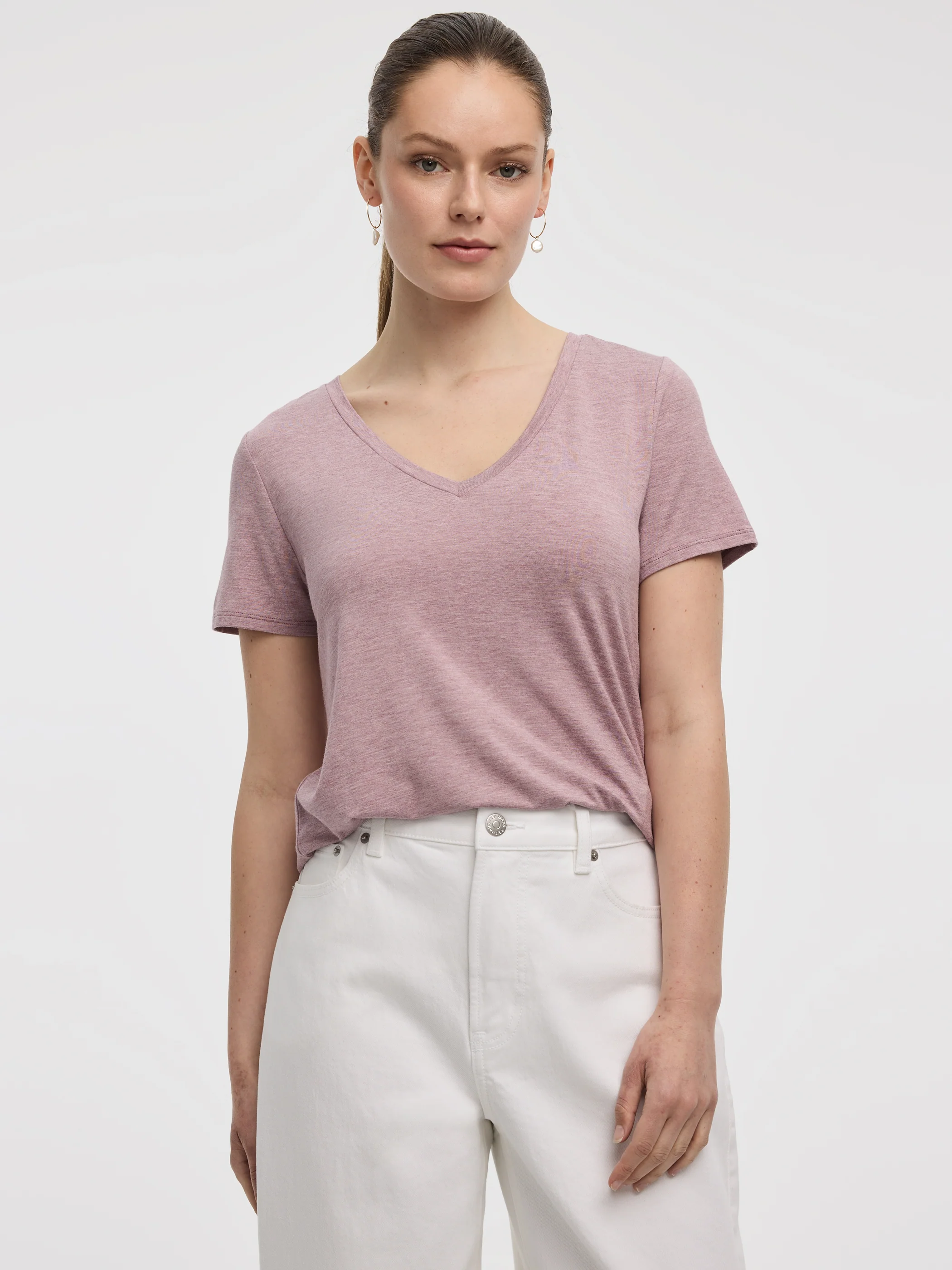 V-Neck Tee - R Essentials - Image 13
