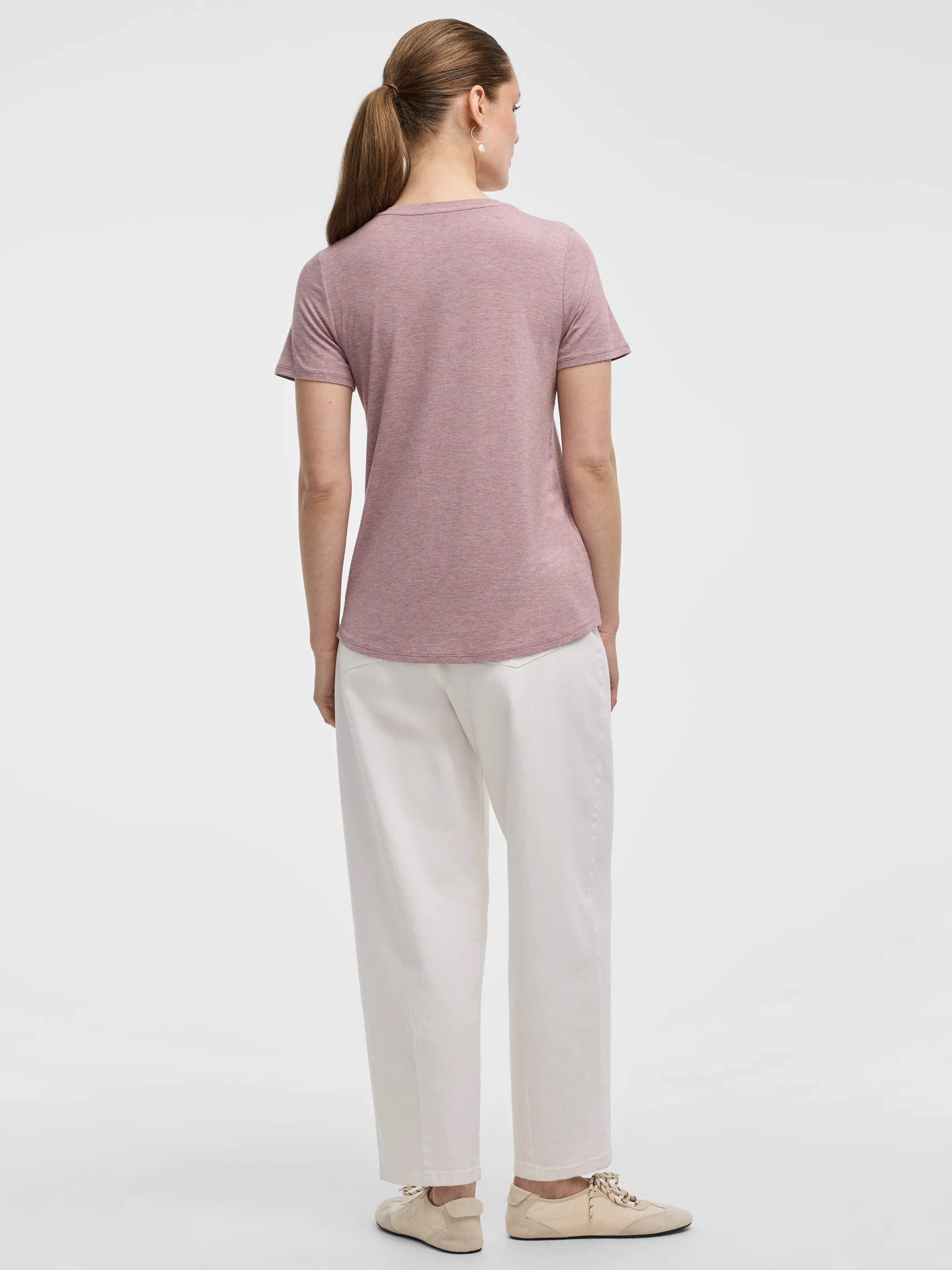 V-Neck Tee - R Essentials - Image 15