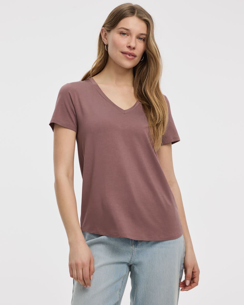 V-Neck Tee - R Essentials - Image 33