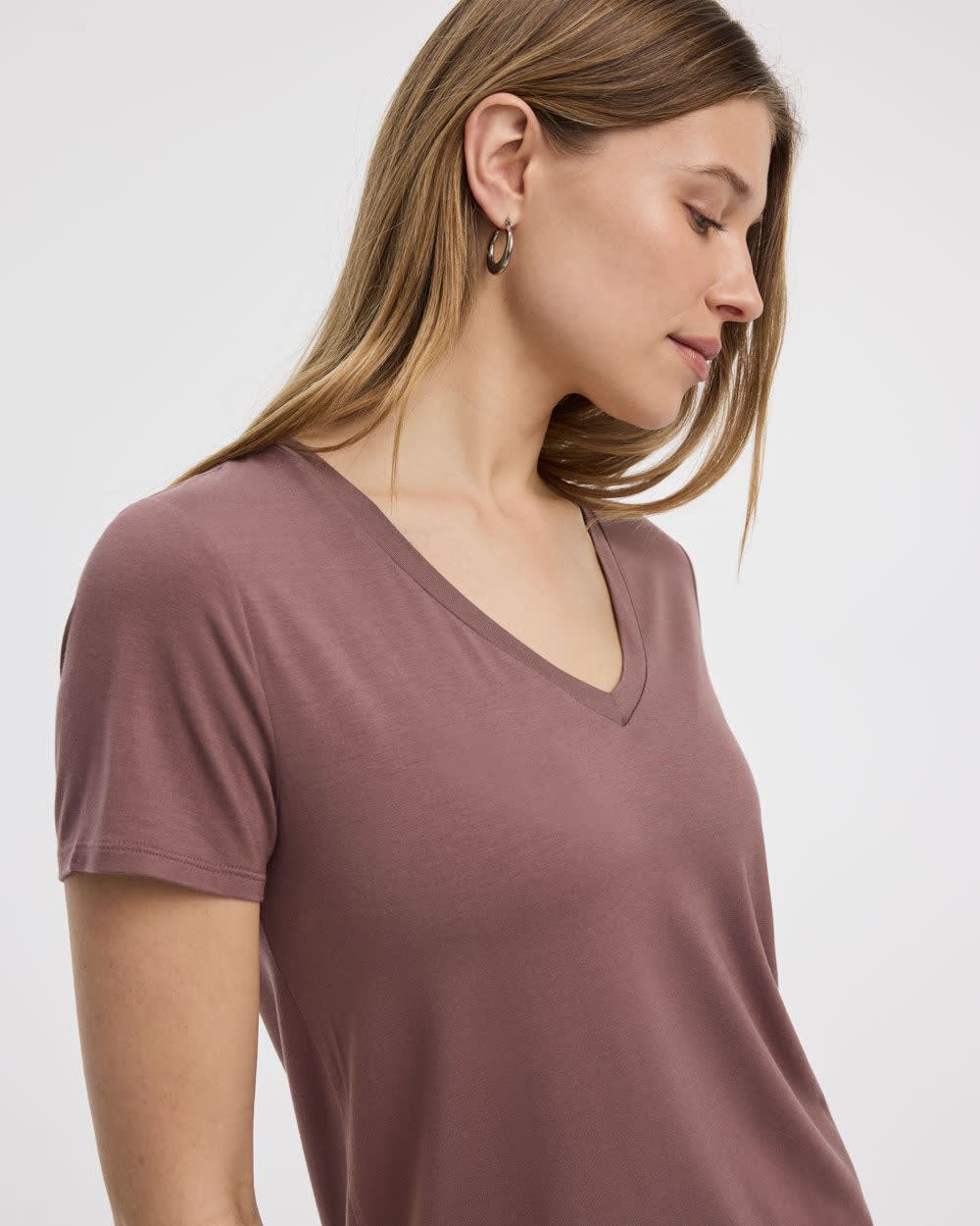 V-Neck Tee - R Essentials - Image 36