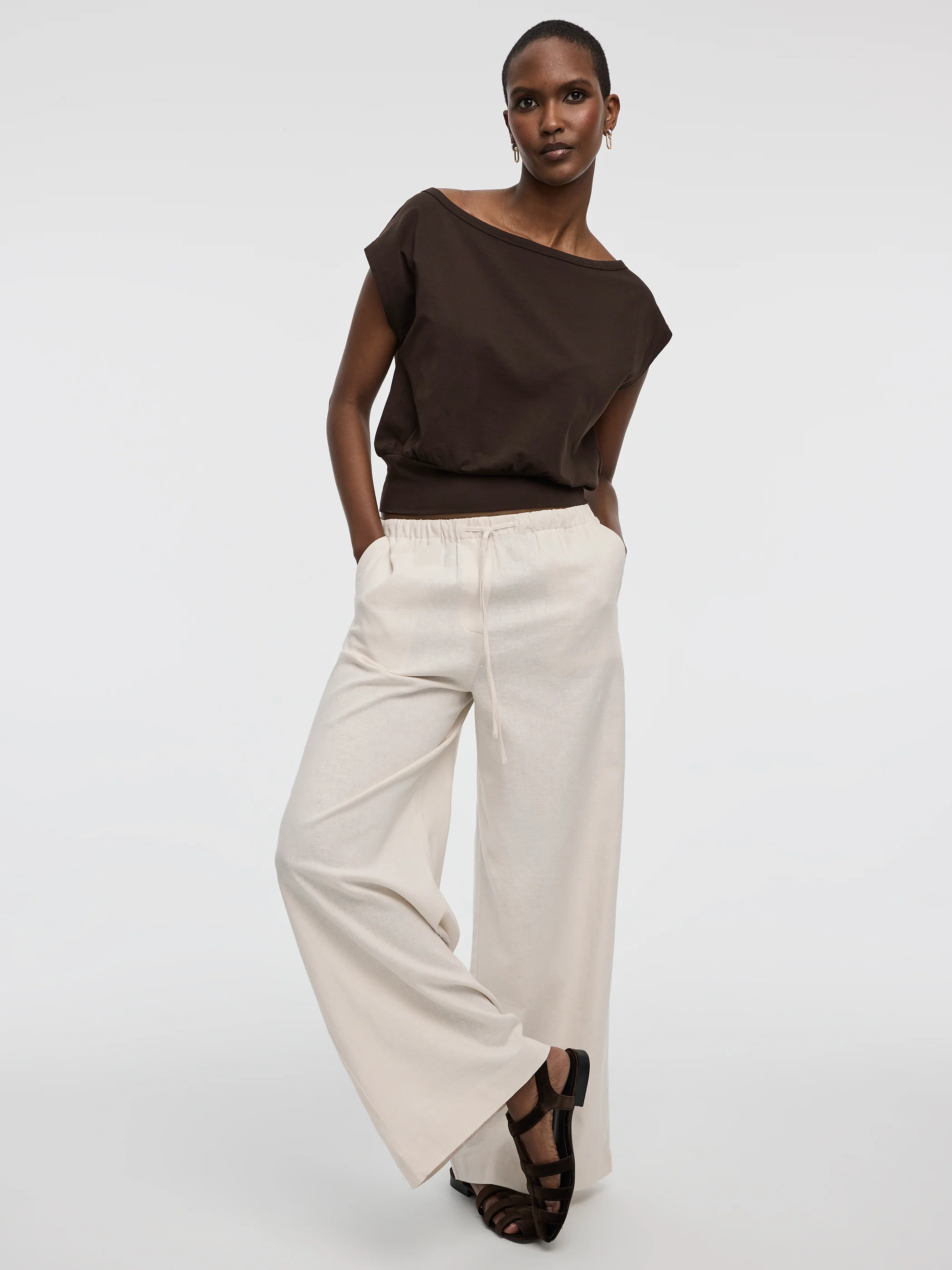 Wide-Leg Linen-Blend Pant - Image 10