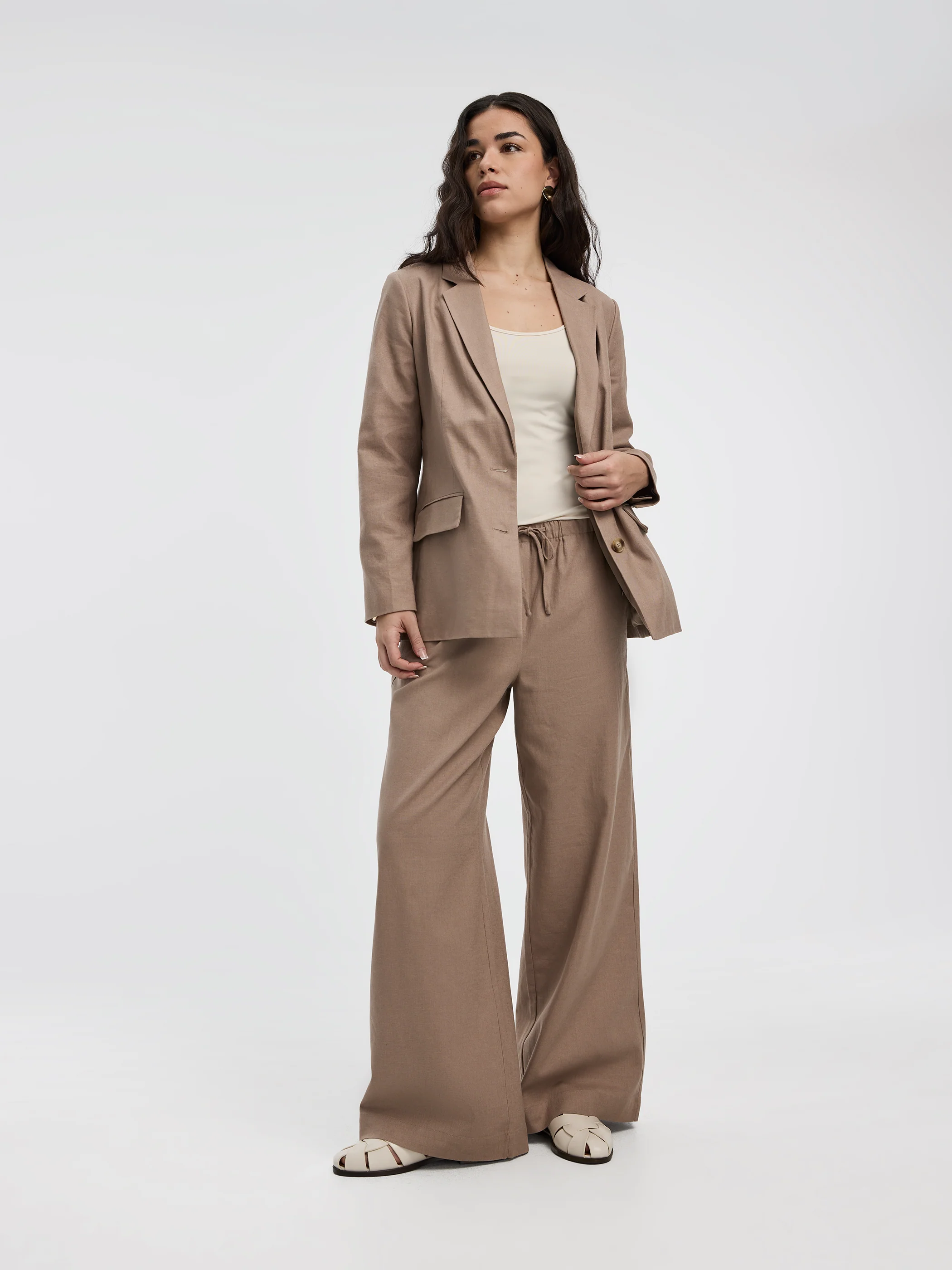 Wide-Leg Linen-Blend Pant - Image 20