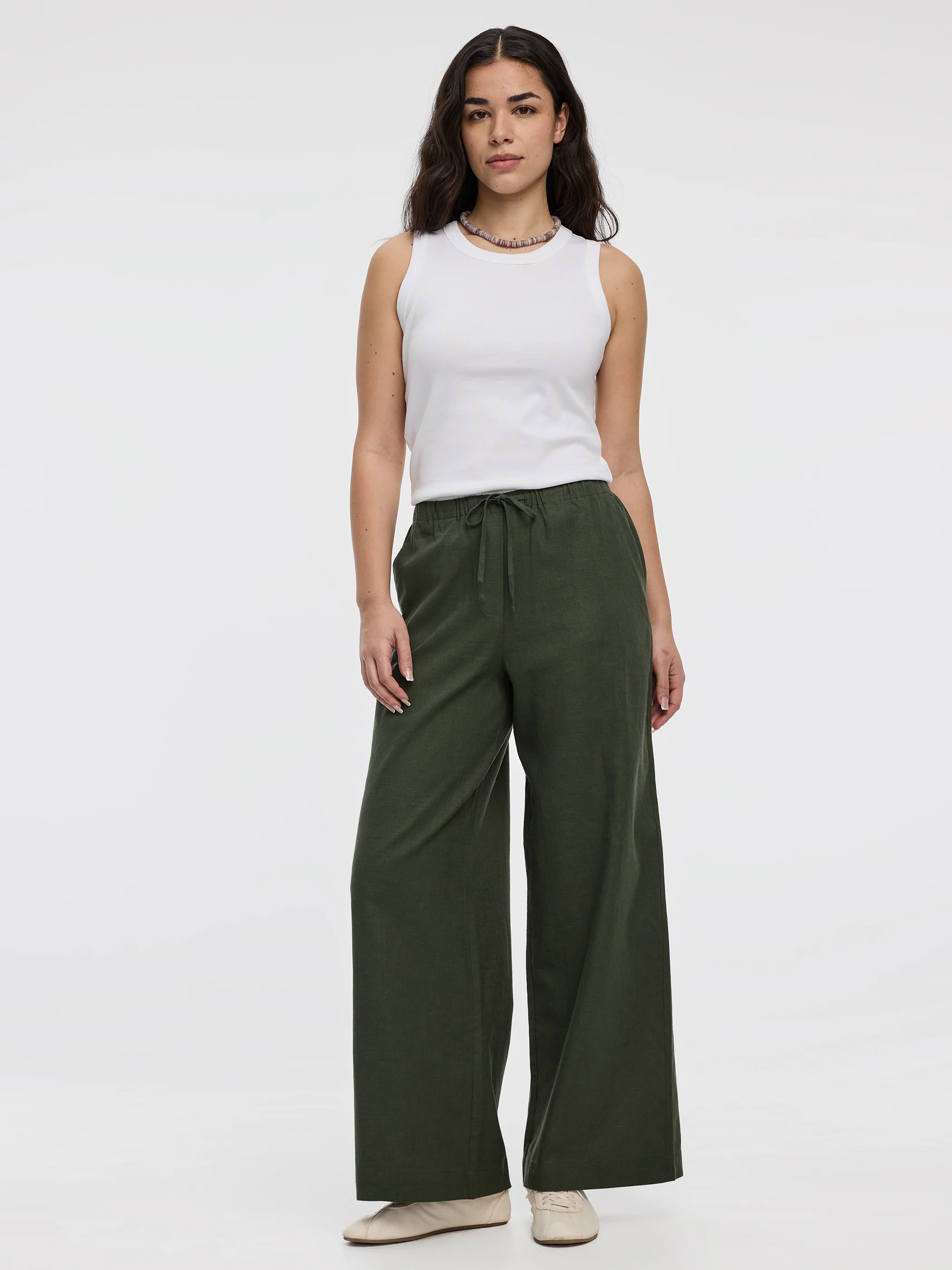 Wide-Leg Linen-Blend Pant - Image 21