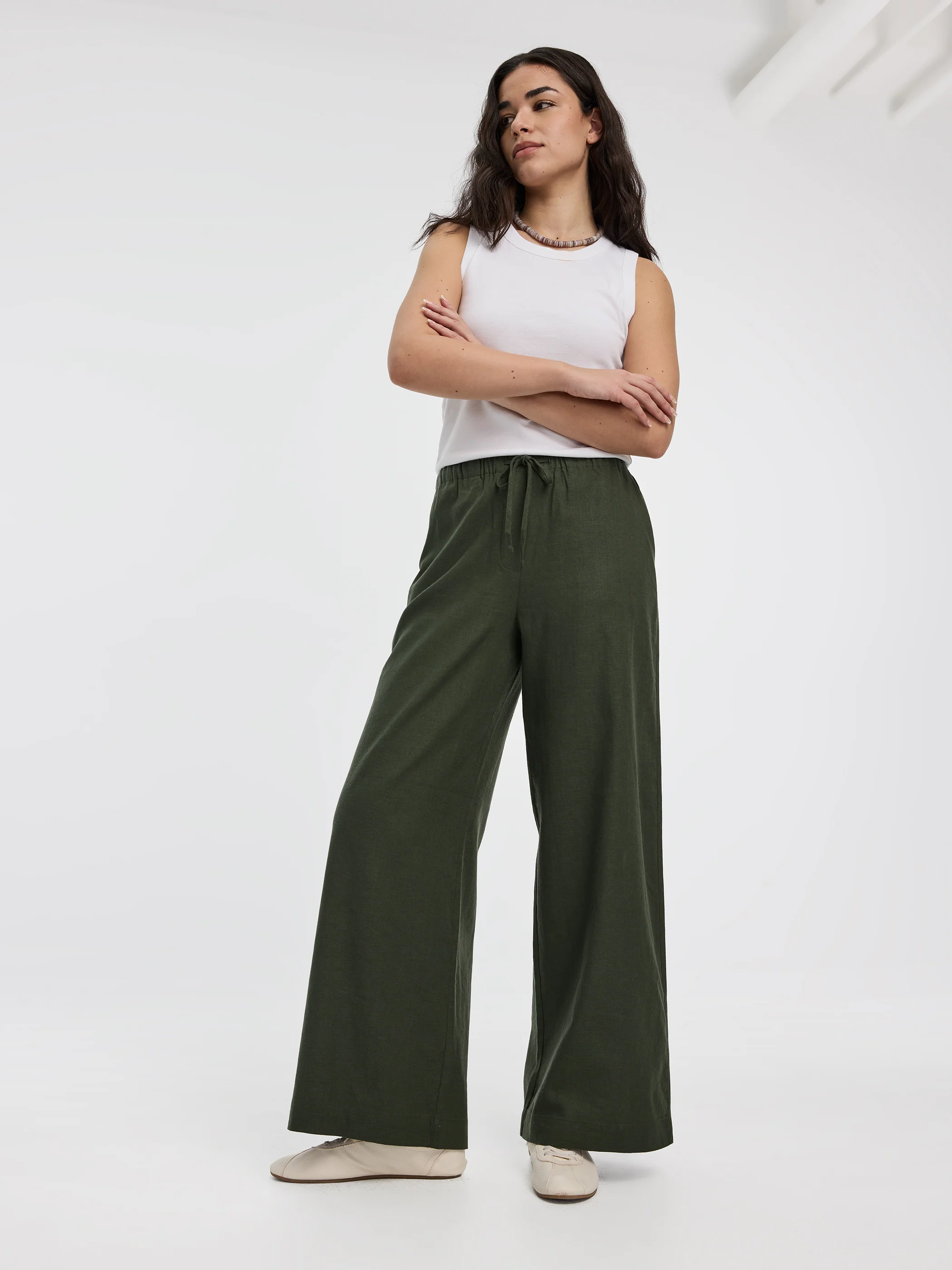 Wide-Leg Linen-Blend Pant - Image 25