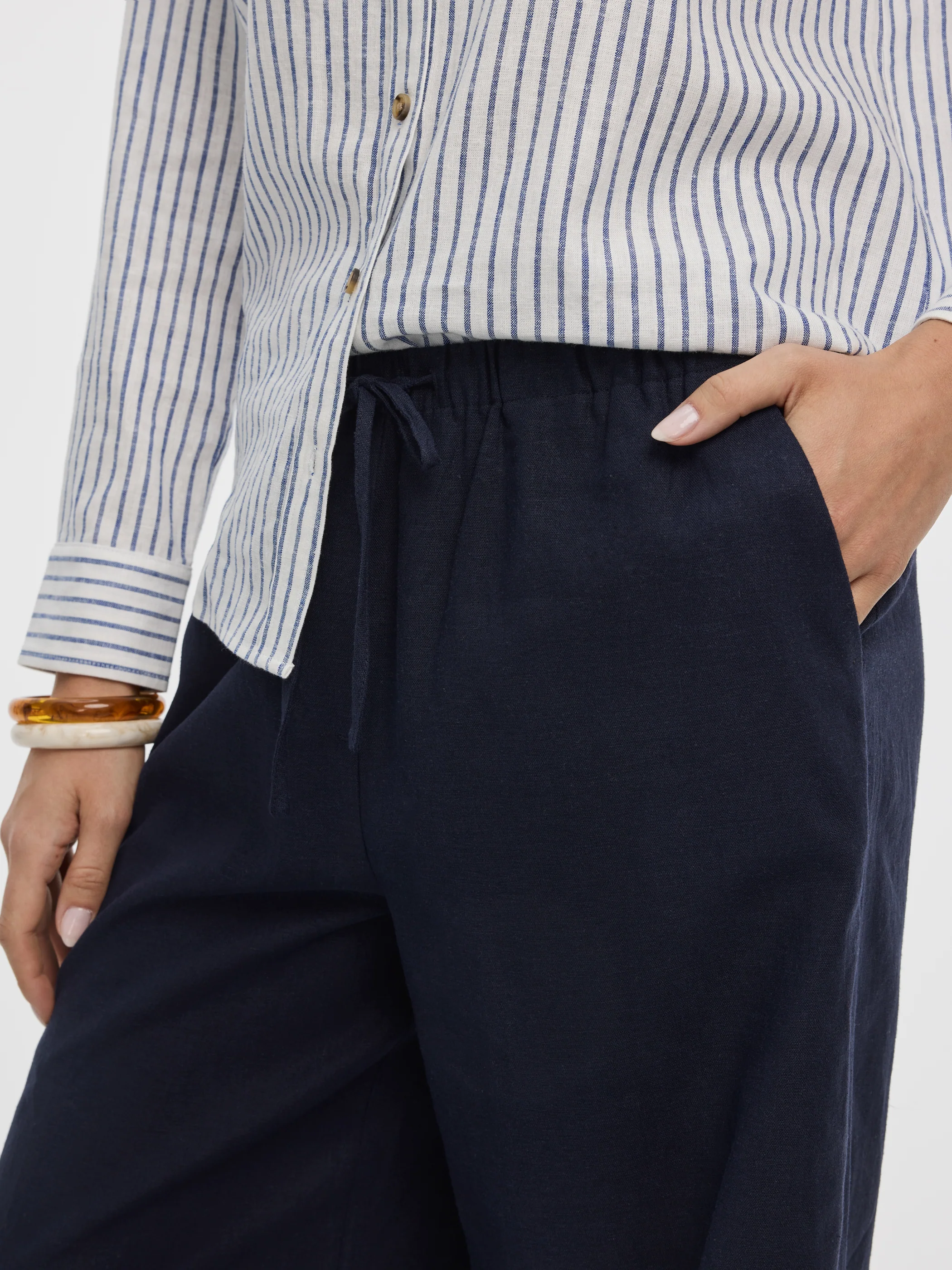 Wide-Leg Linen-Blend Pant - Image 33