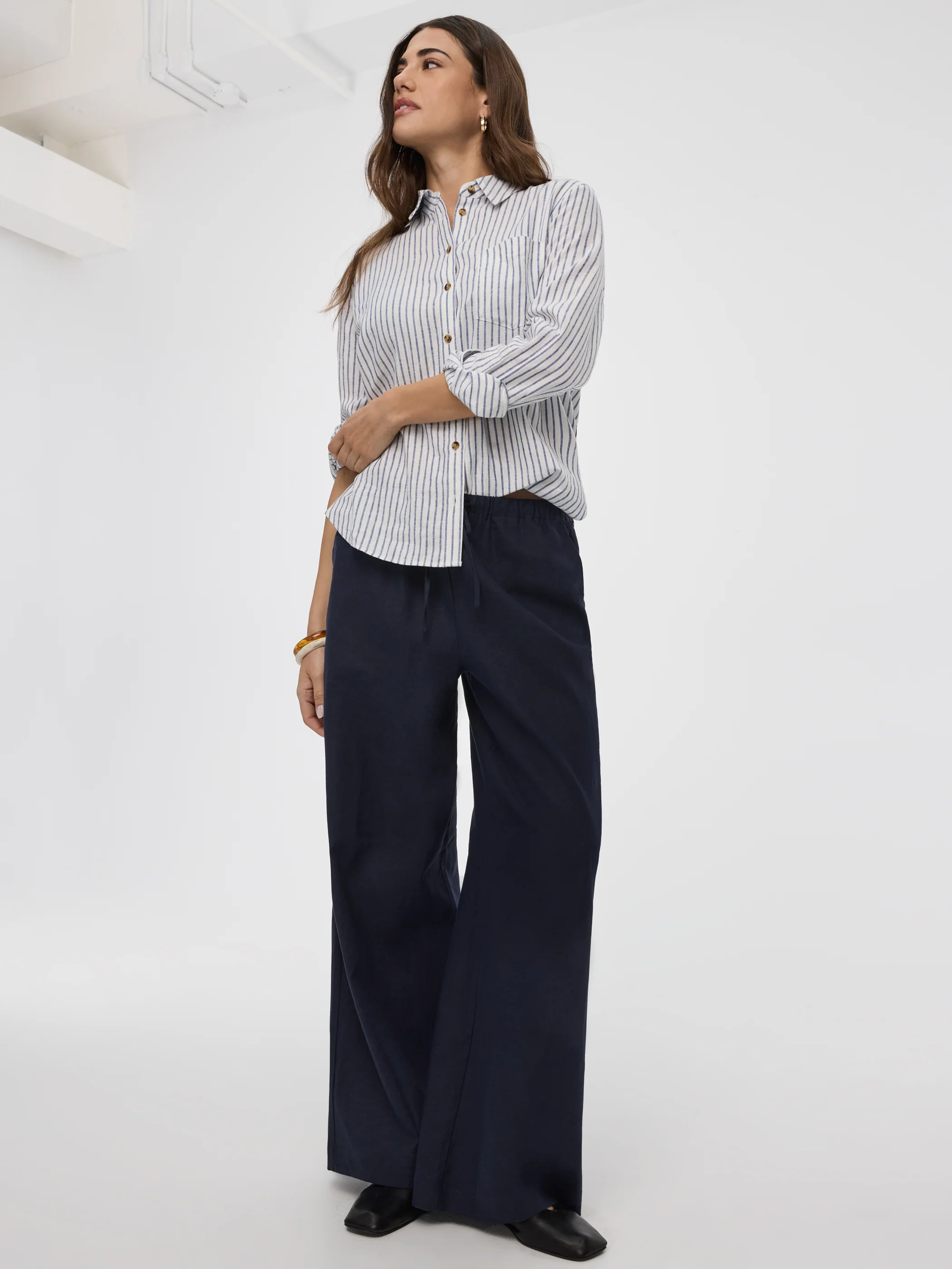 Wide-Leg Linen-Blend Pant - Image 35