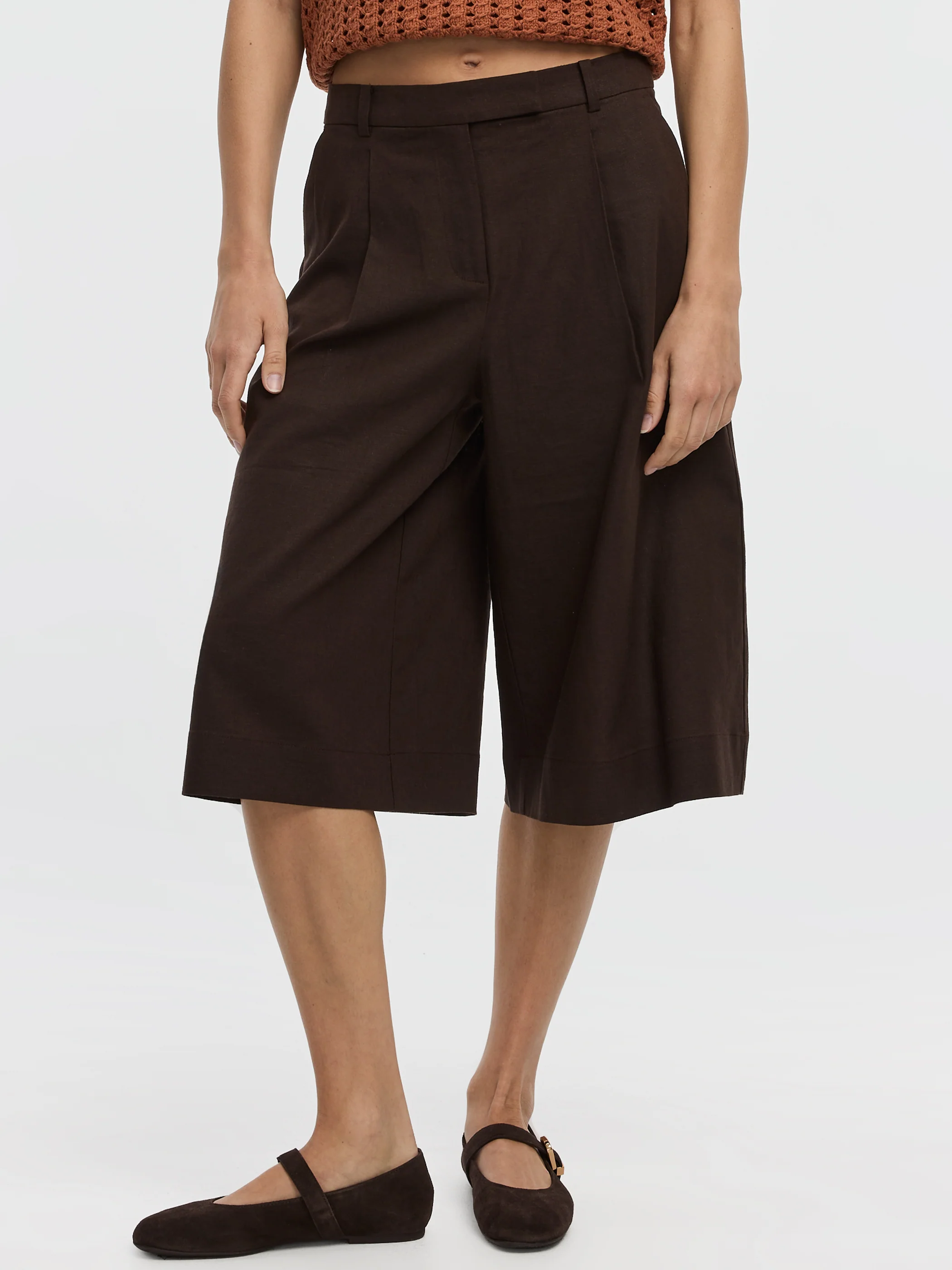 Linen-Blend Capri Pants - Image 2