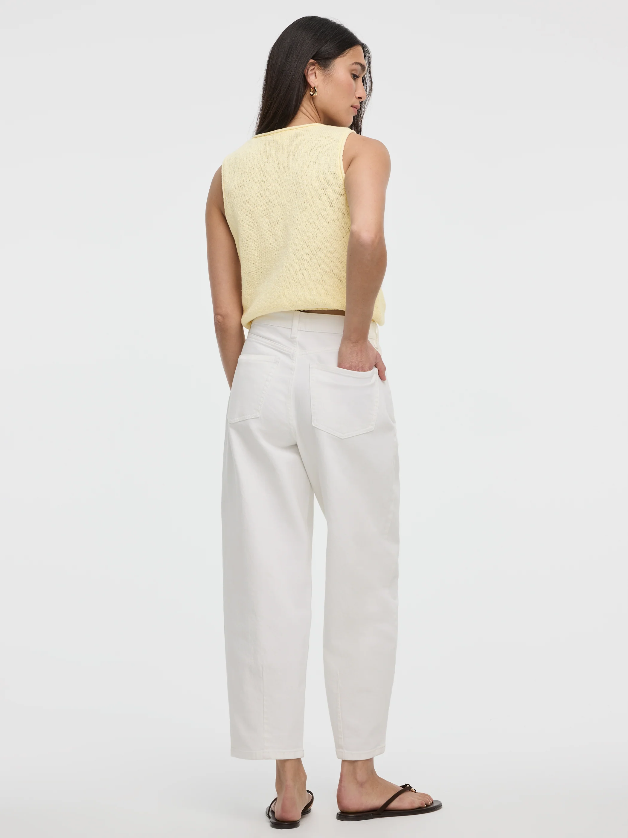 White High-Rise Barrel Jeans - Image 5
