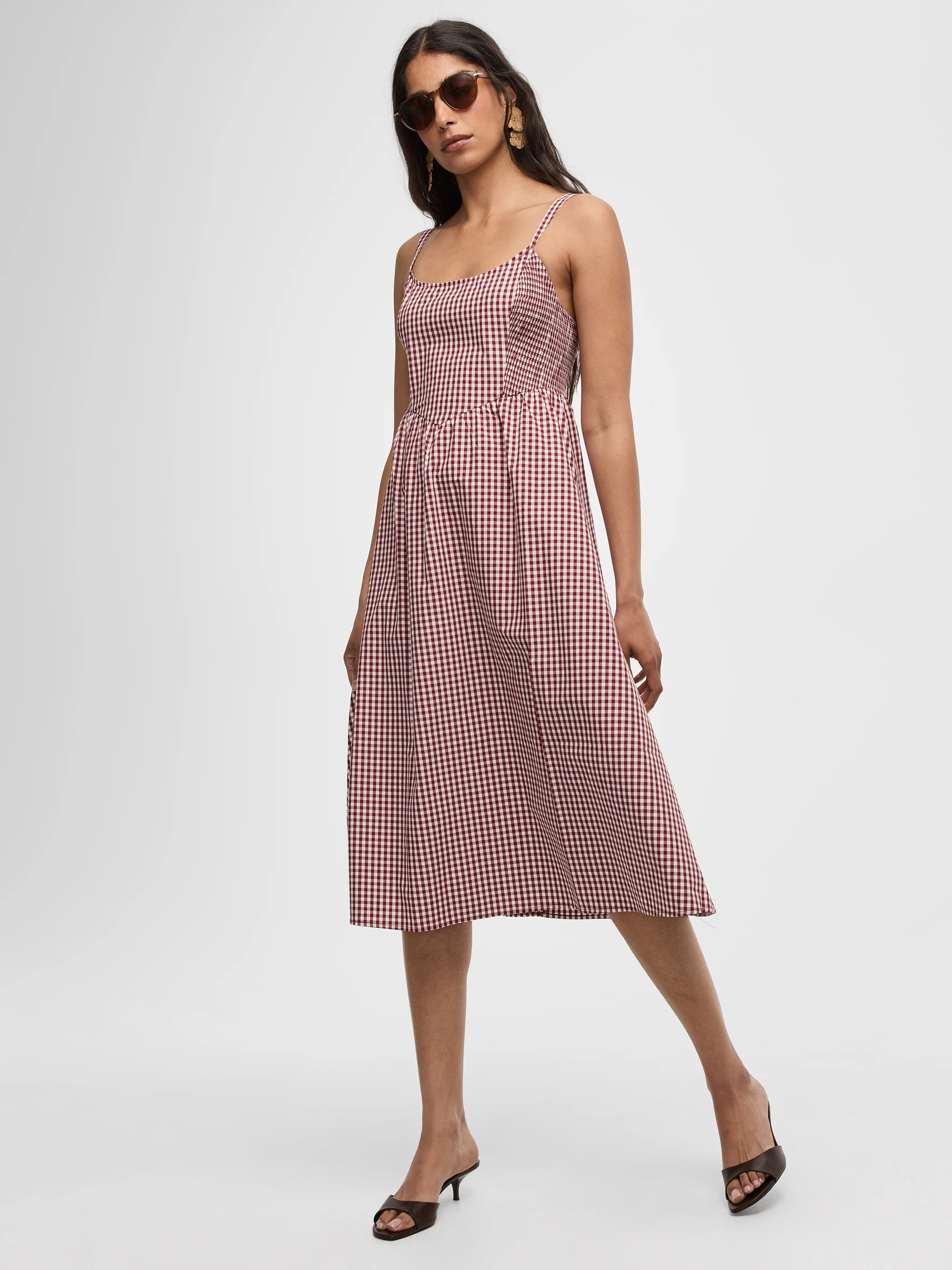 Sleeveless Midi Dress with Sweetheart Neckline - Image 4