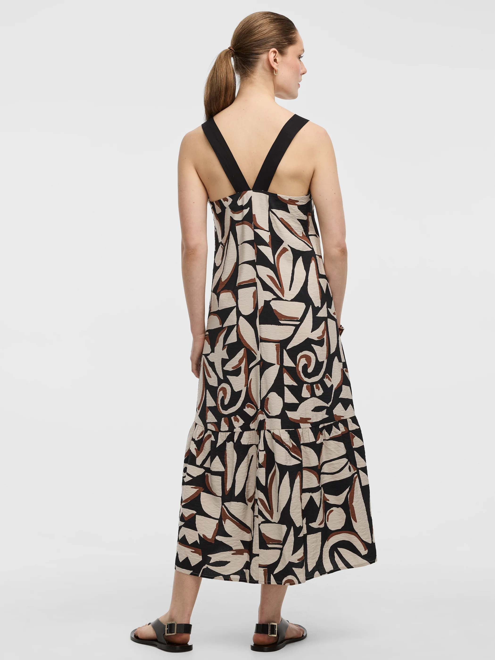 Sleeveless Maxi Dress with Contrast Straps - Image 3