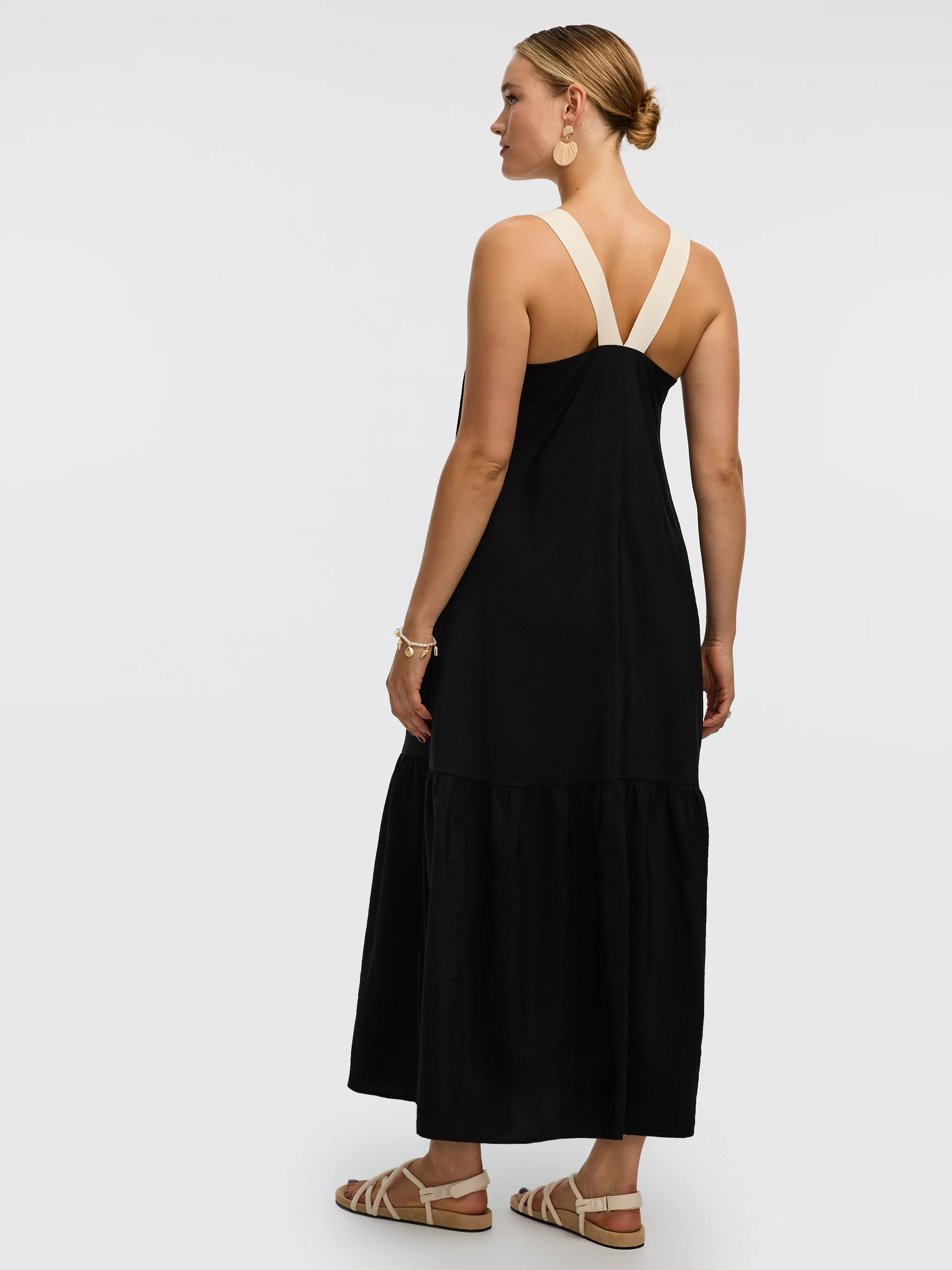 Sleeveless Maxi Dress with Contrast Straps - Image 3